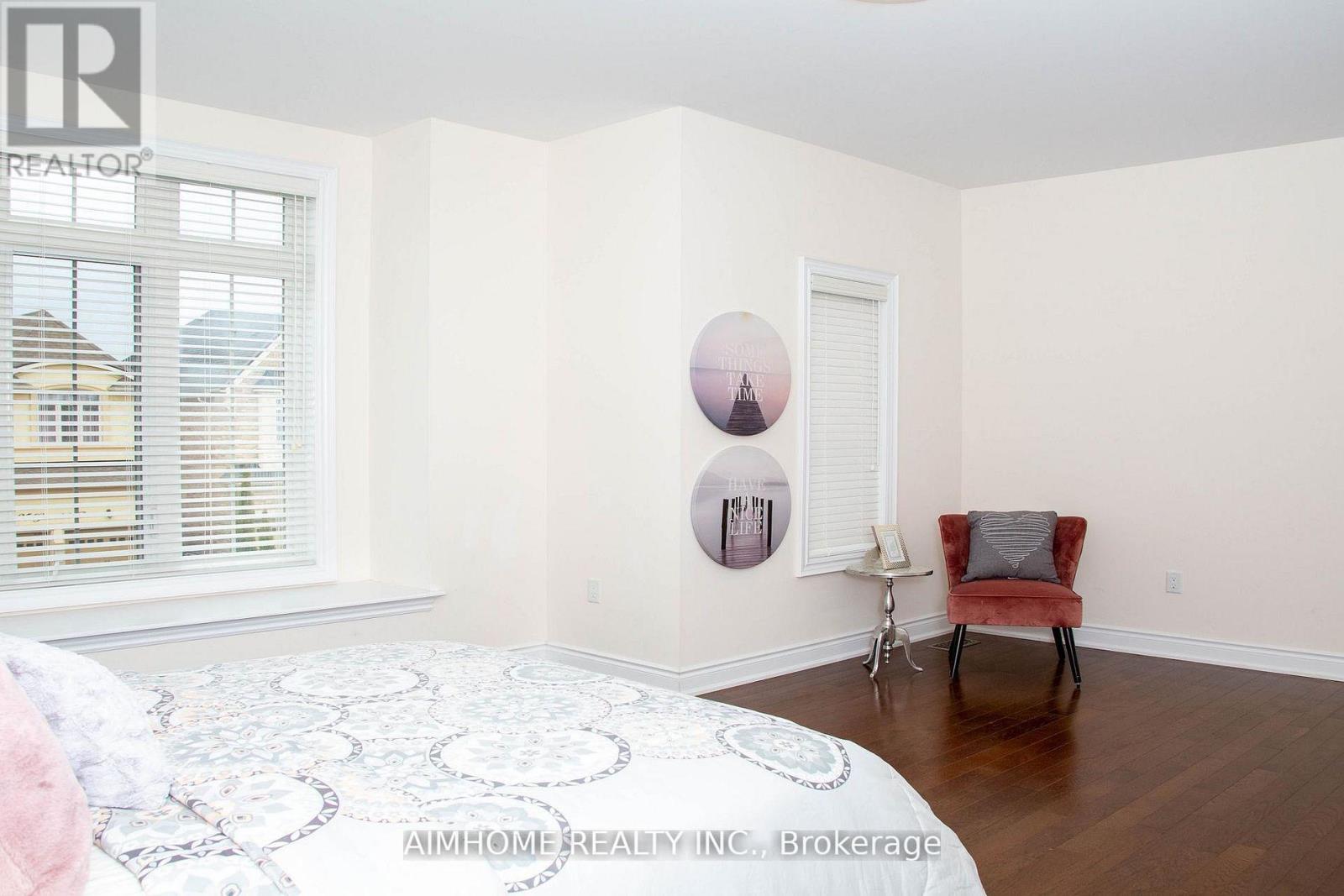 36 GRACEDALE DRIVE - 26