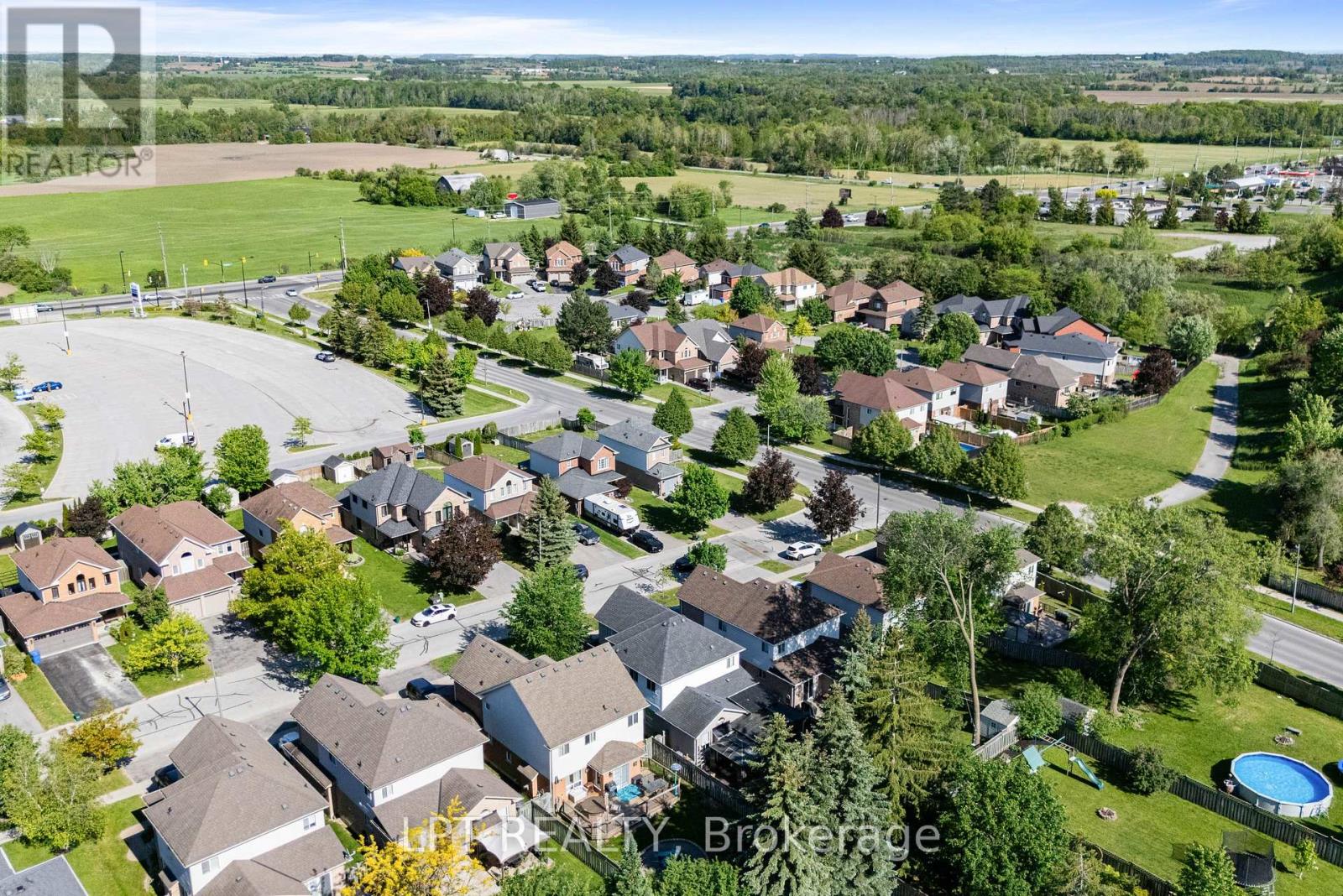 8 BURNABY DRIVE - 42