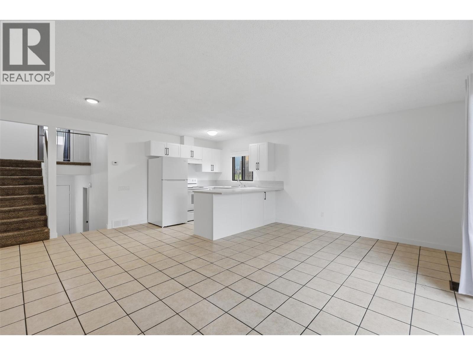#34 460 Dalgleish Drive - 14
