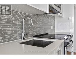 712 - 128 Fairview Mall Drive, Toronto, ON M2J0E8 Photo 8