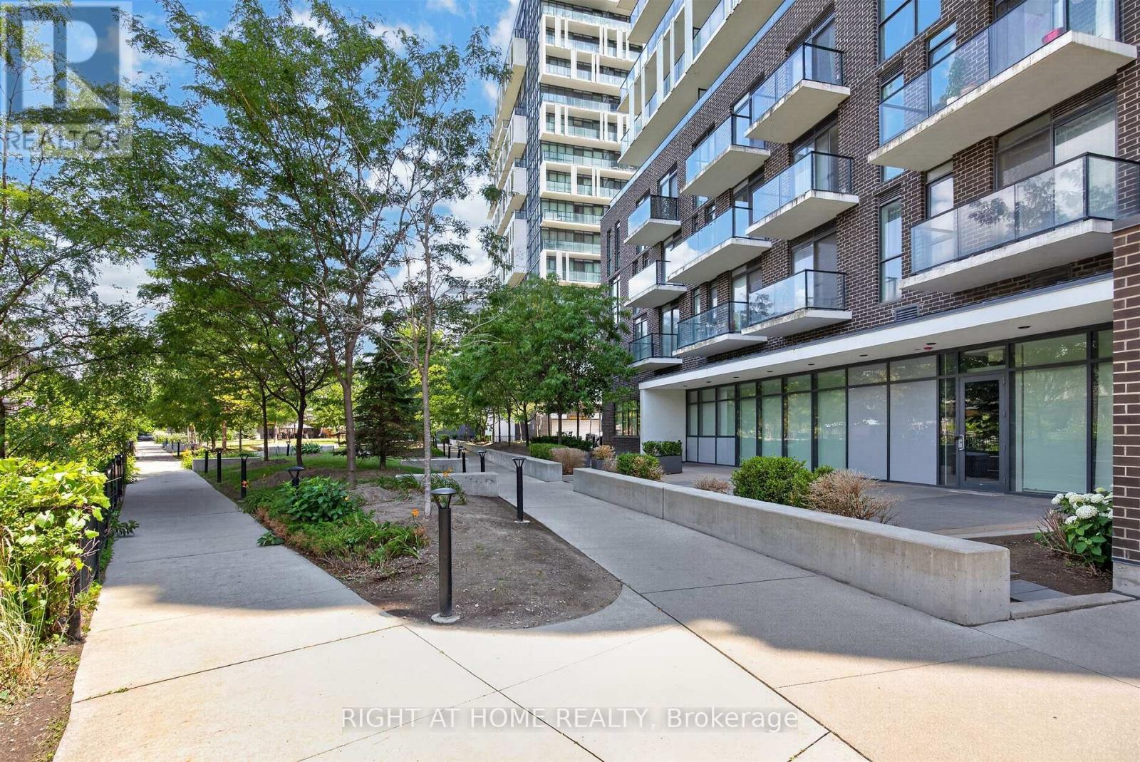 #712 128 FAIRVIEW MALL DRIVE - 29