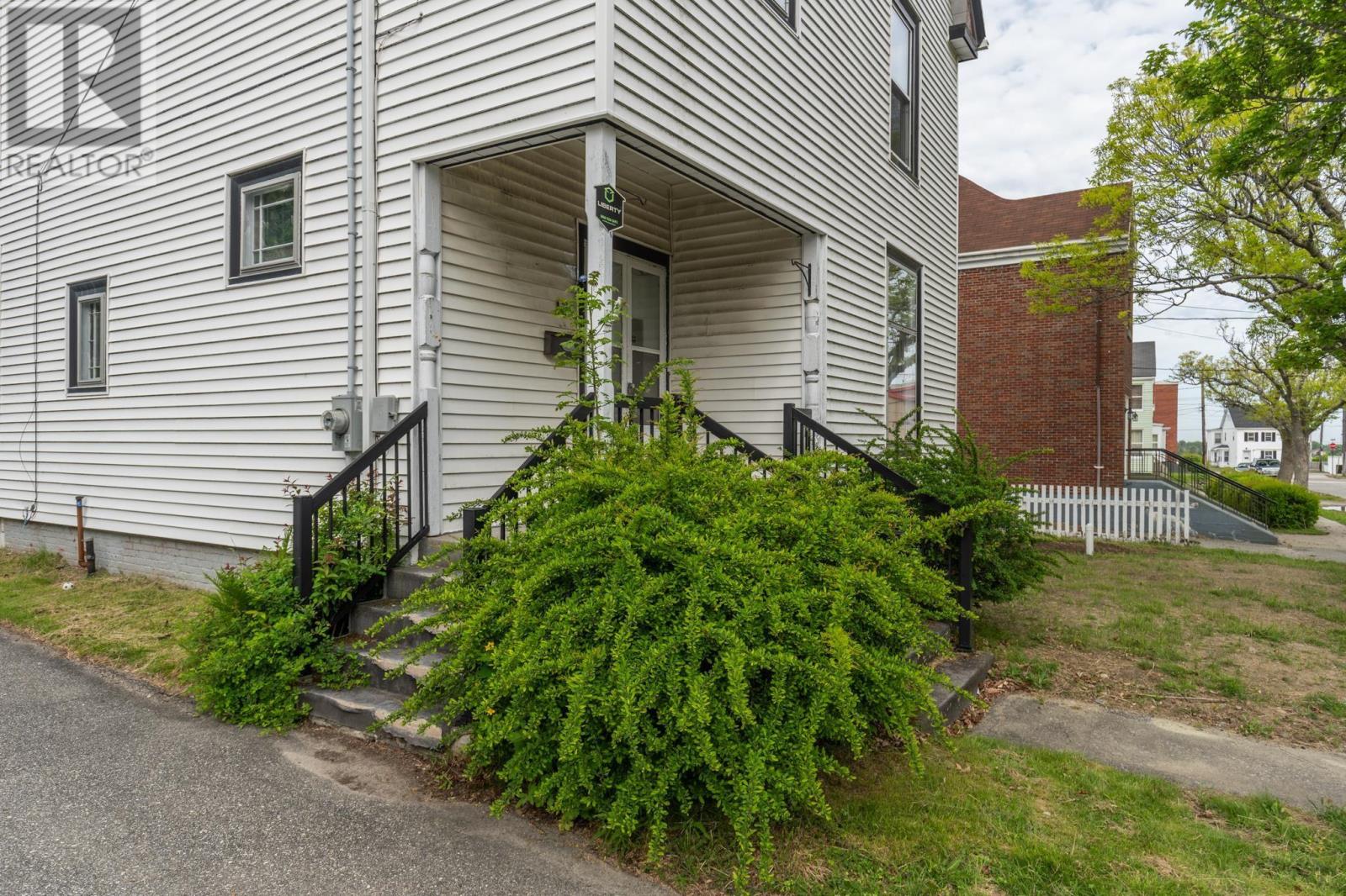 Property 35 of 38 of 13 Porter Street