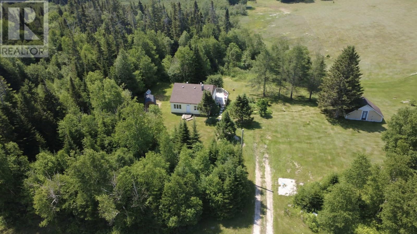 13 Aspen Avenue thumbnail 2