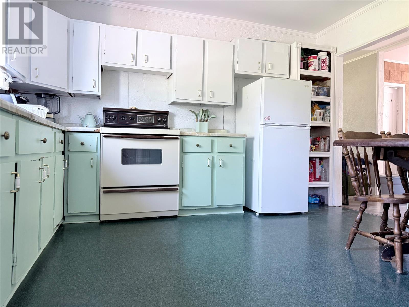 13 Aspen Avenue thumbnail 4