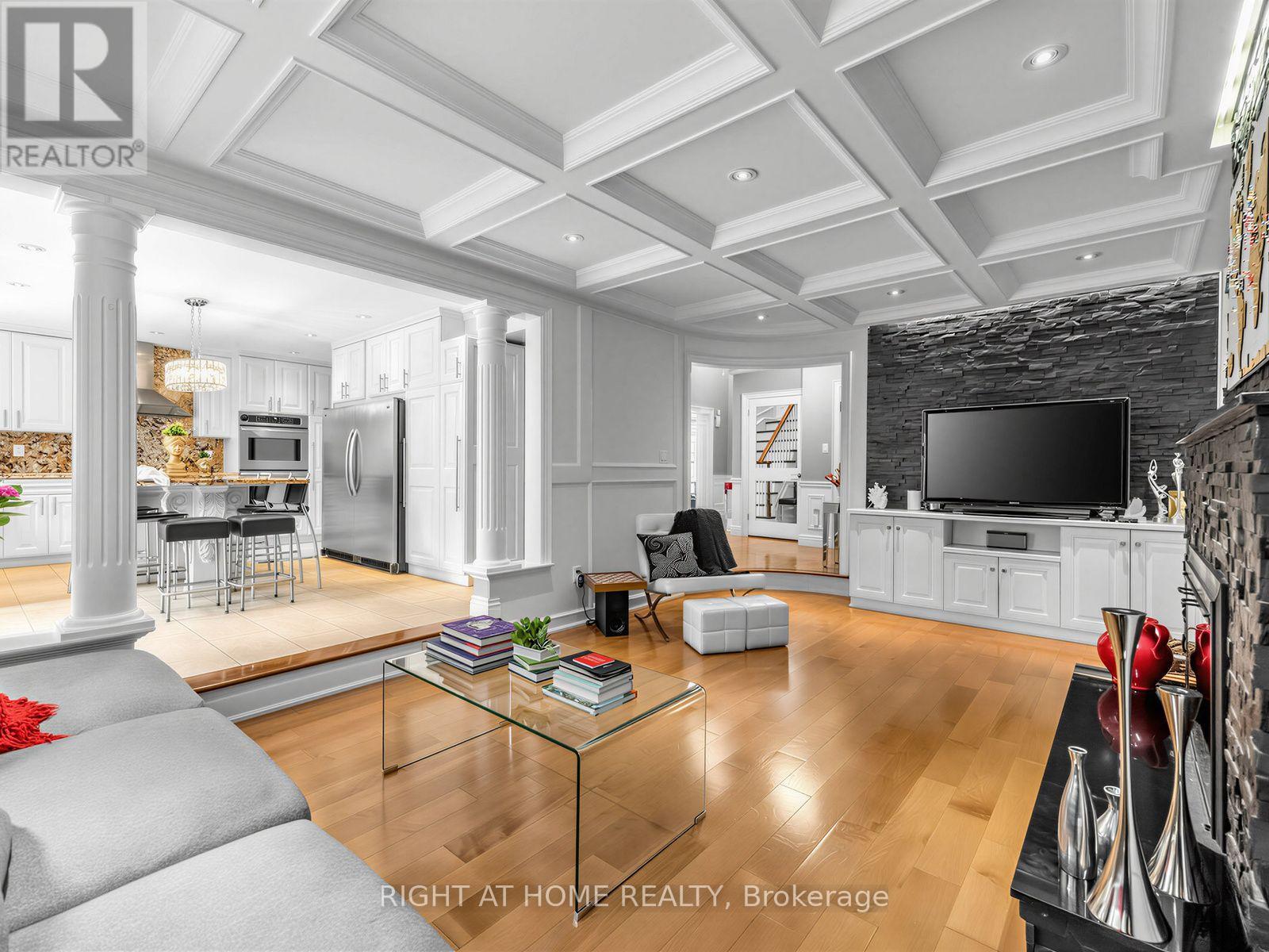 608 HIGHVALLEY ROAD - Image 13