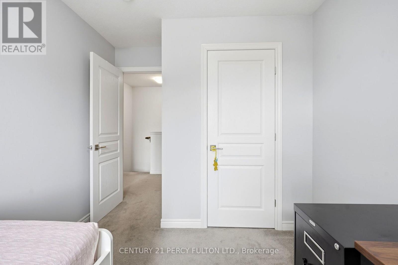 6 WHALEY LANE - 21