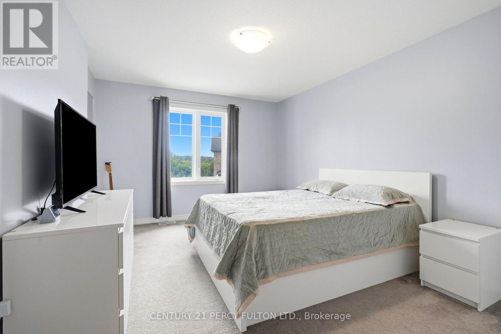 6 WHALEY LANE - 22