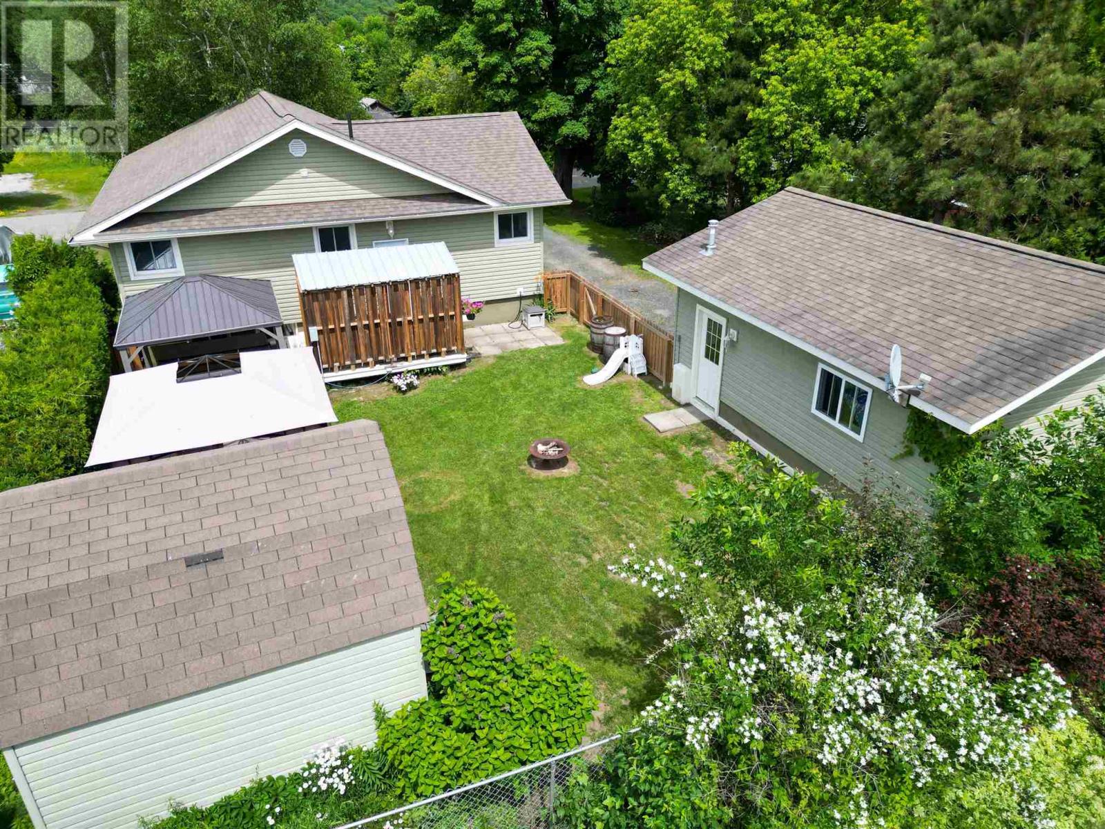 131 Nadon AVE - 38