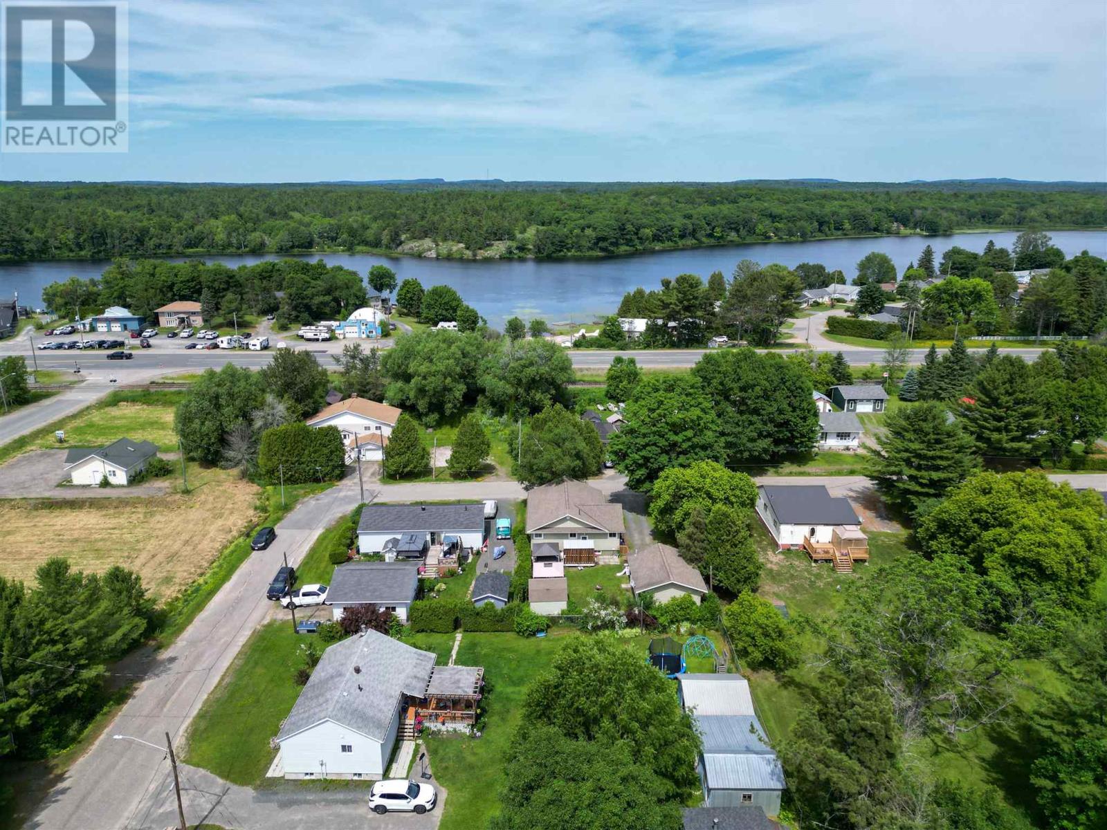 131 Nadon AVE - 39