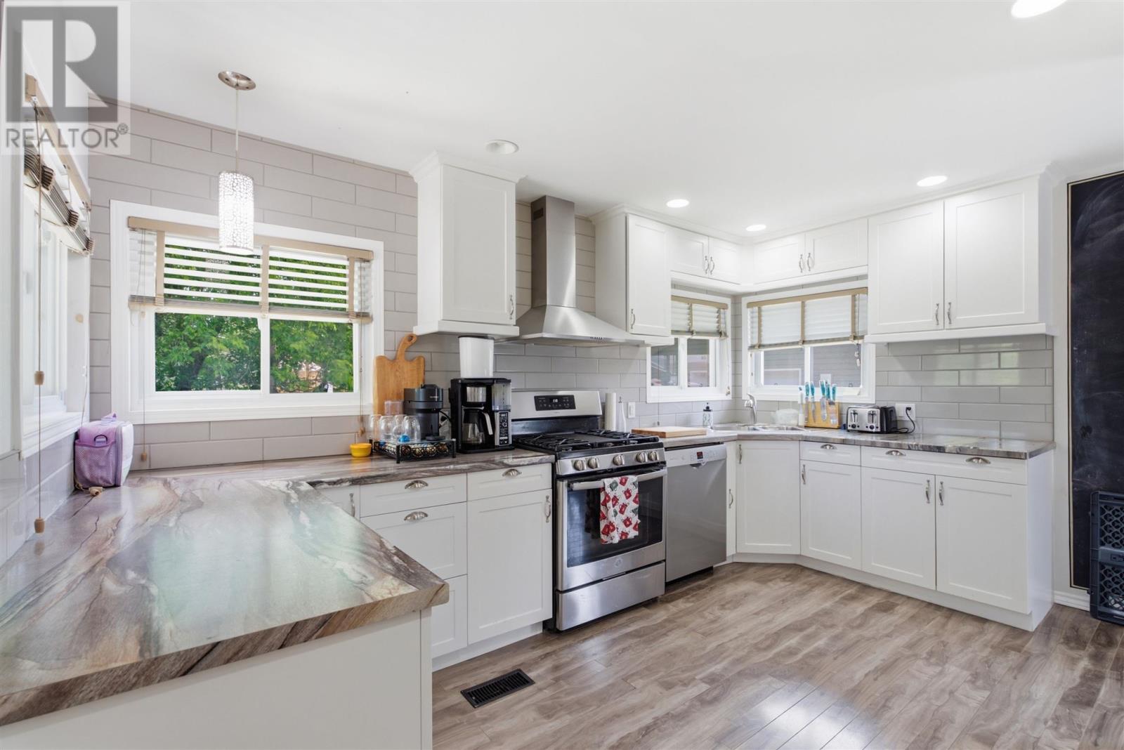 131 Nadon AVE - 8