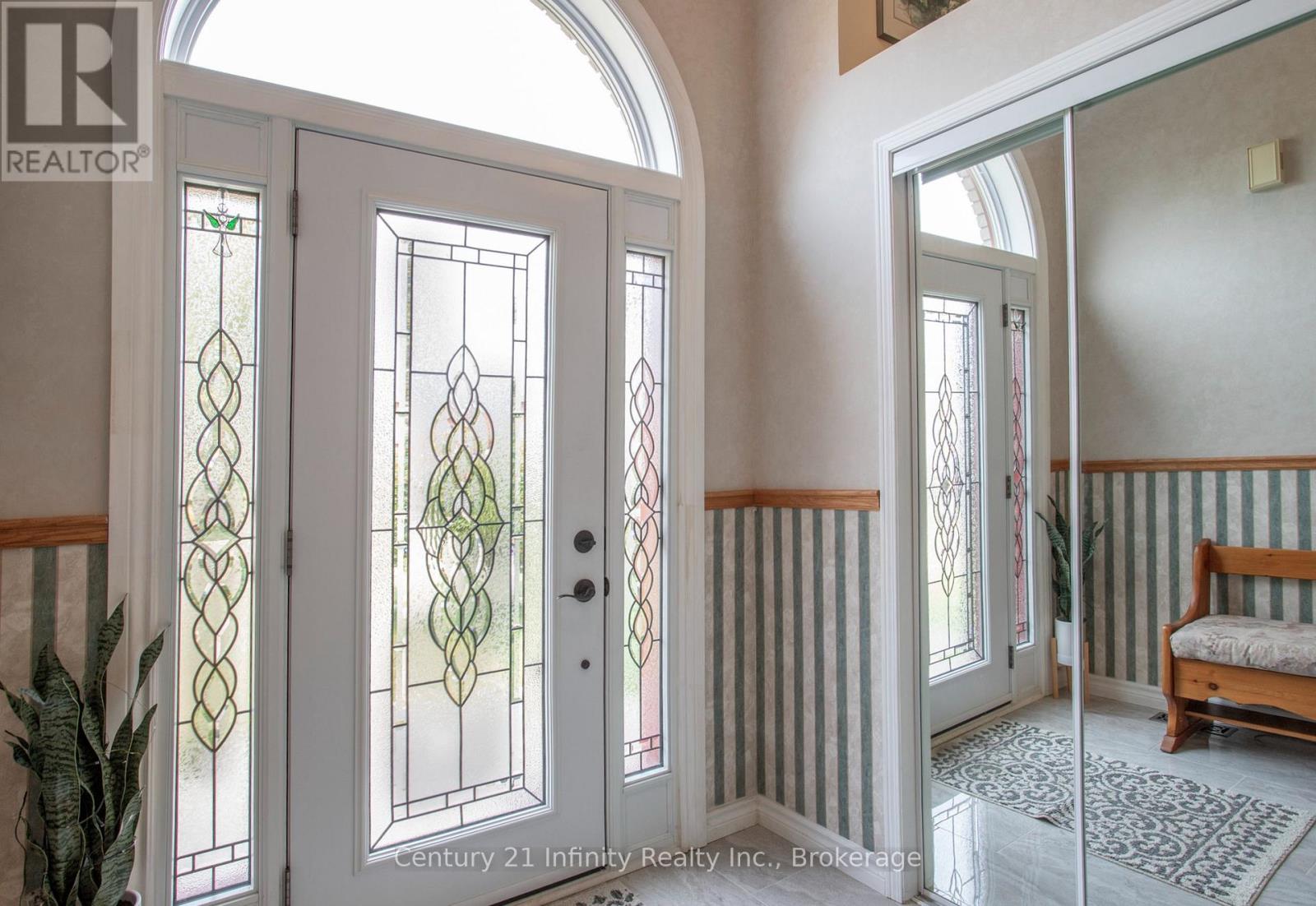 1589 FIELDGATE DRIVE - Image 5