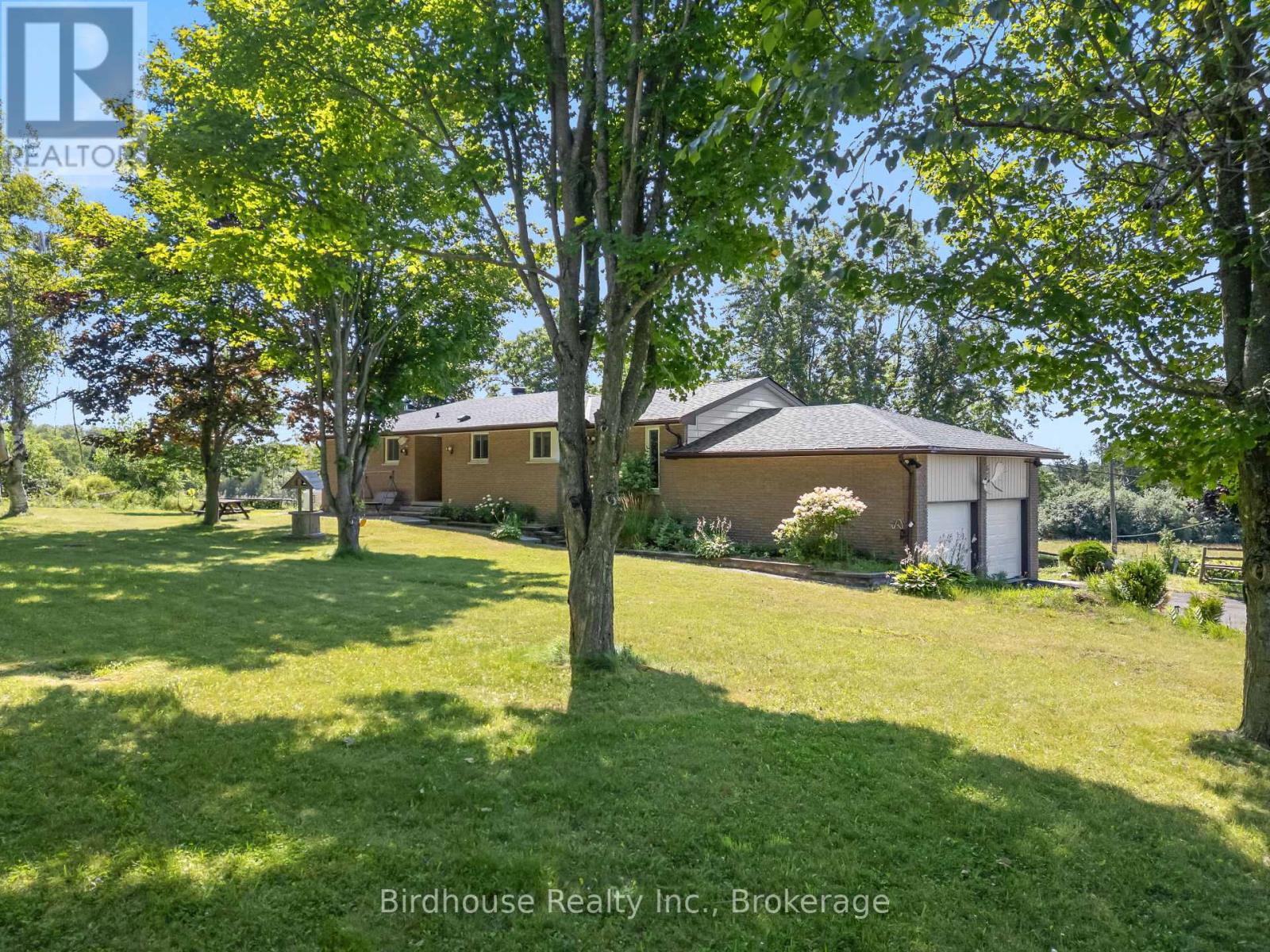 36 SUGAR BUSH ROAD - 1