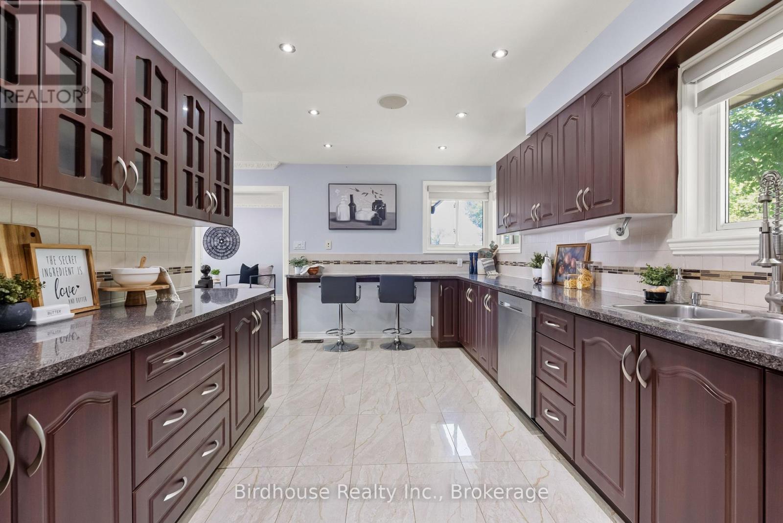 36 SUGAR BUSH ROAD - Image 14