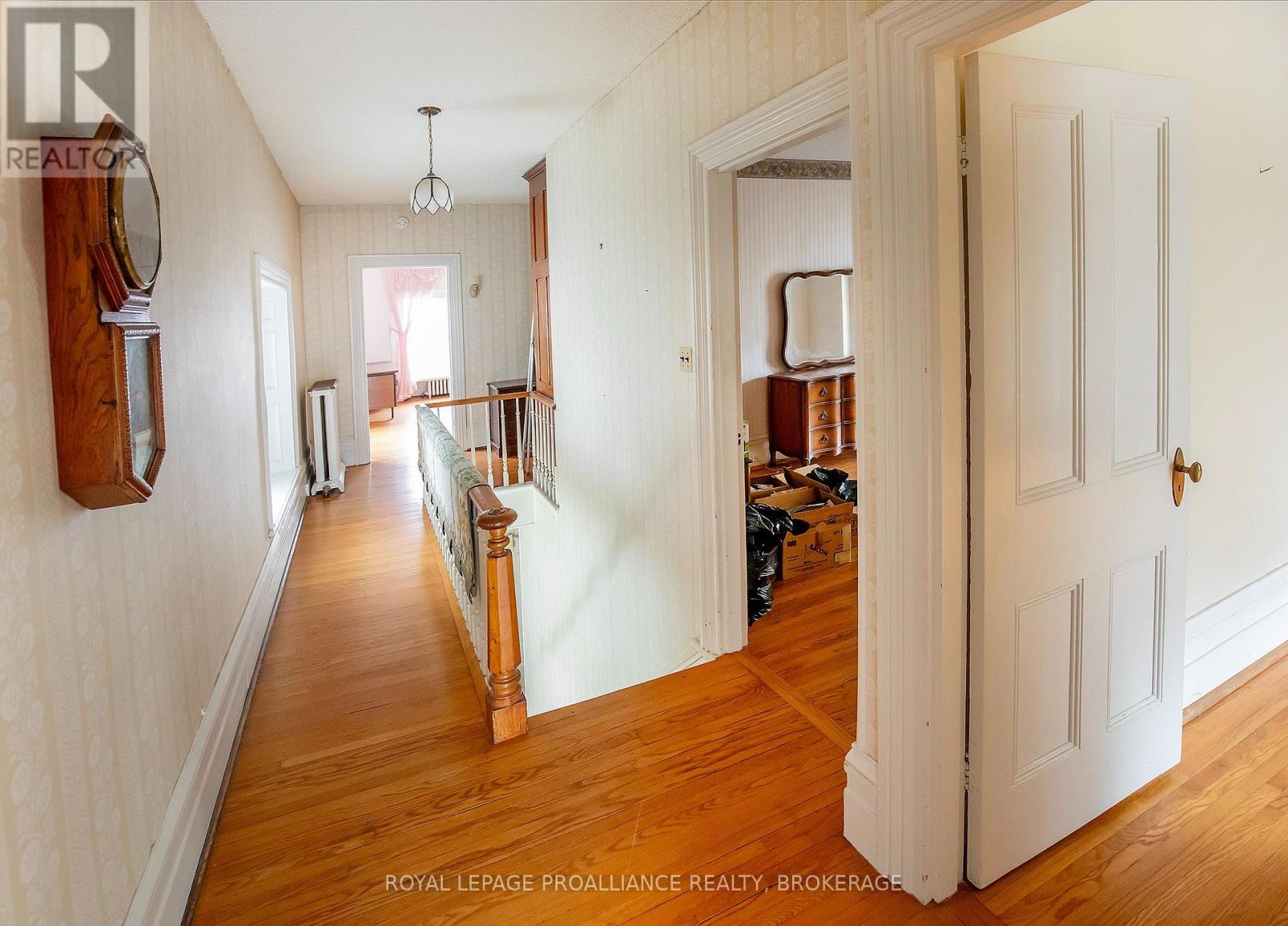 223 KING STREET E - 17