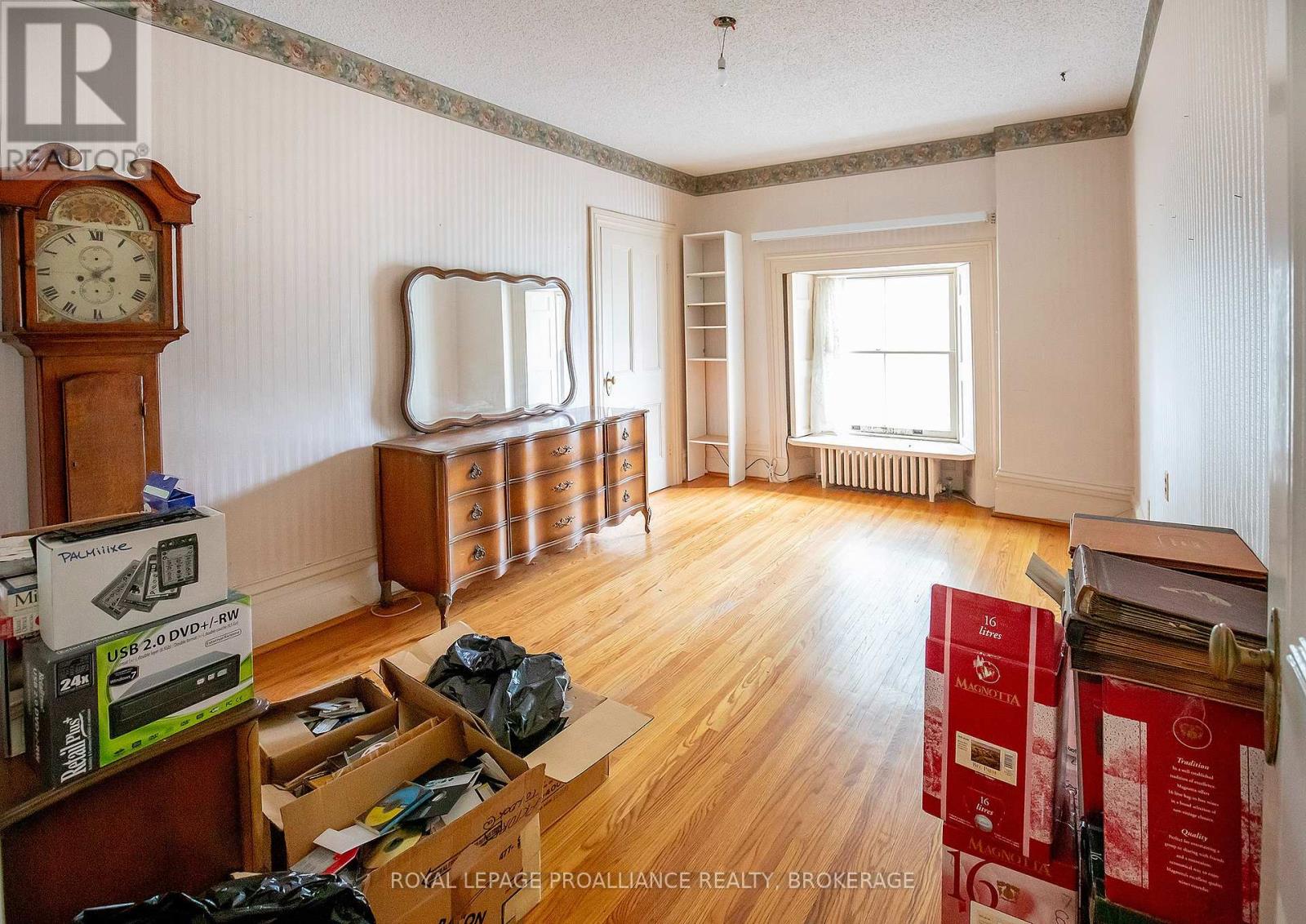 223 KING STREET E - Image 22