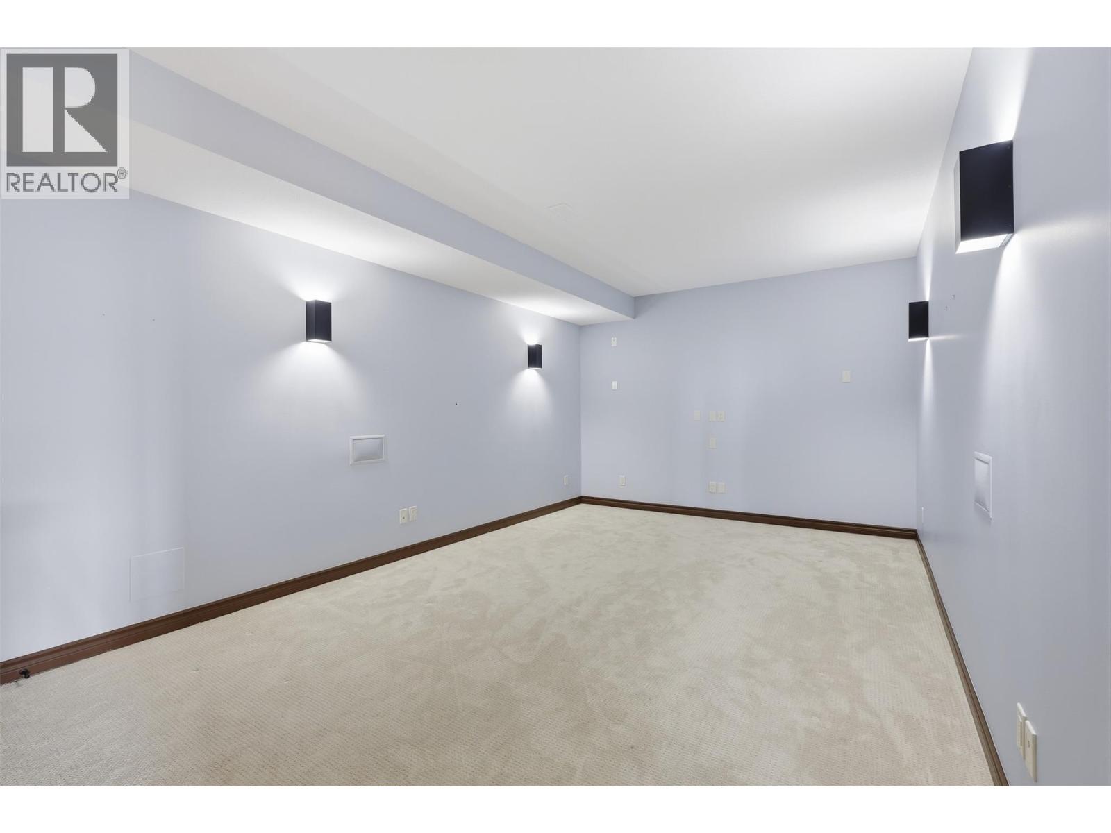 1589 GOLF RIDGE Drive - 50