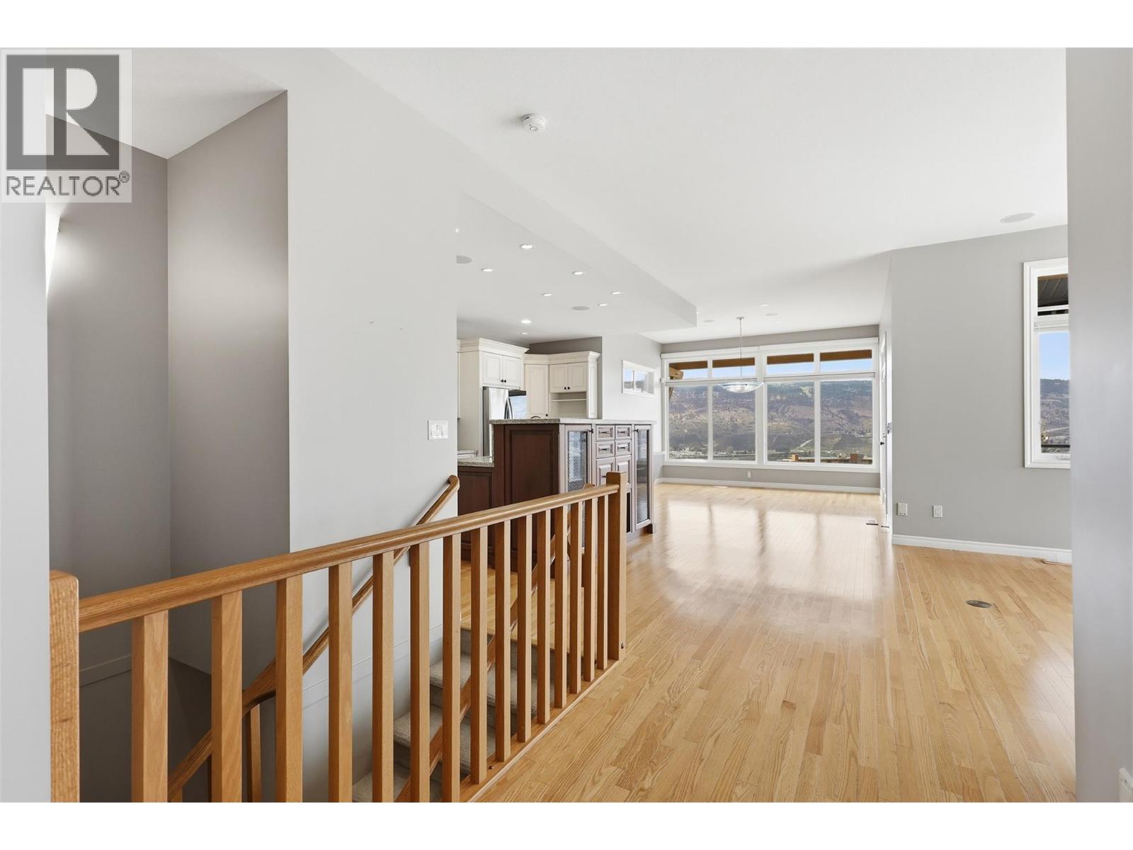 1589 GOLF RIDGE Drive - 10