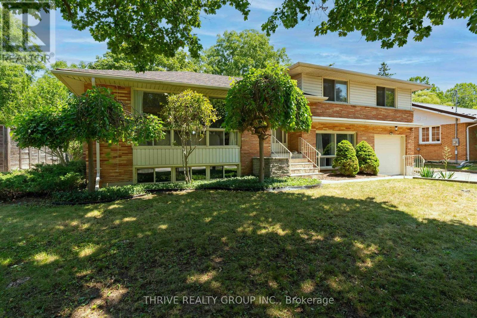 85 BLOOMFIELD DRIVE - 1