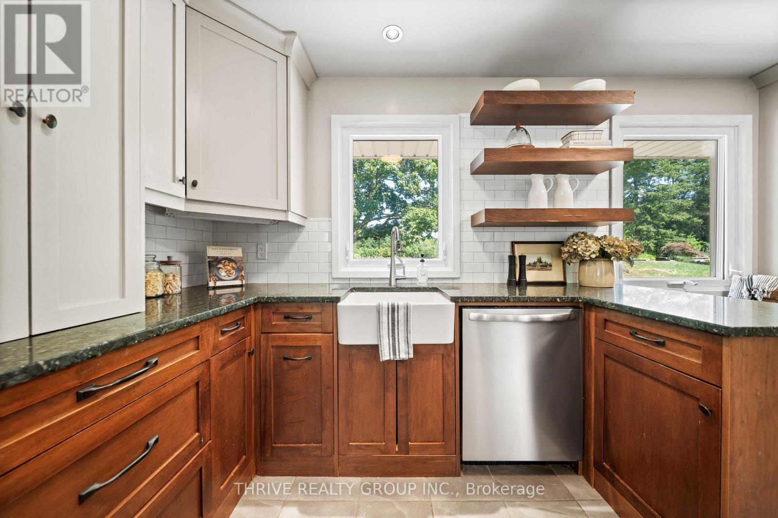 85 BLOOMFIELD DRIVE - 14