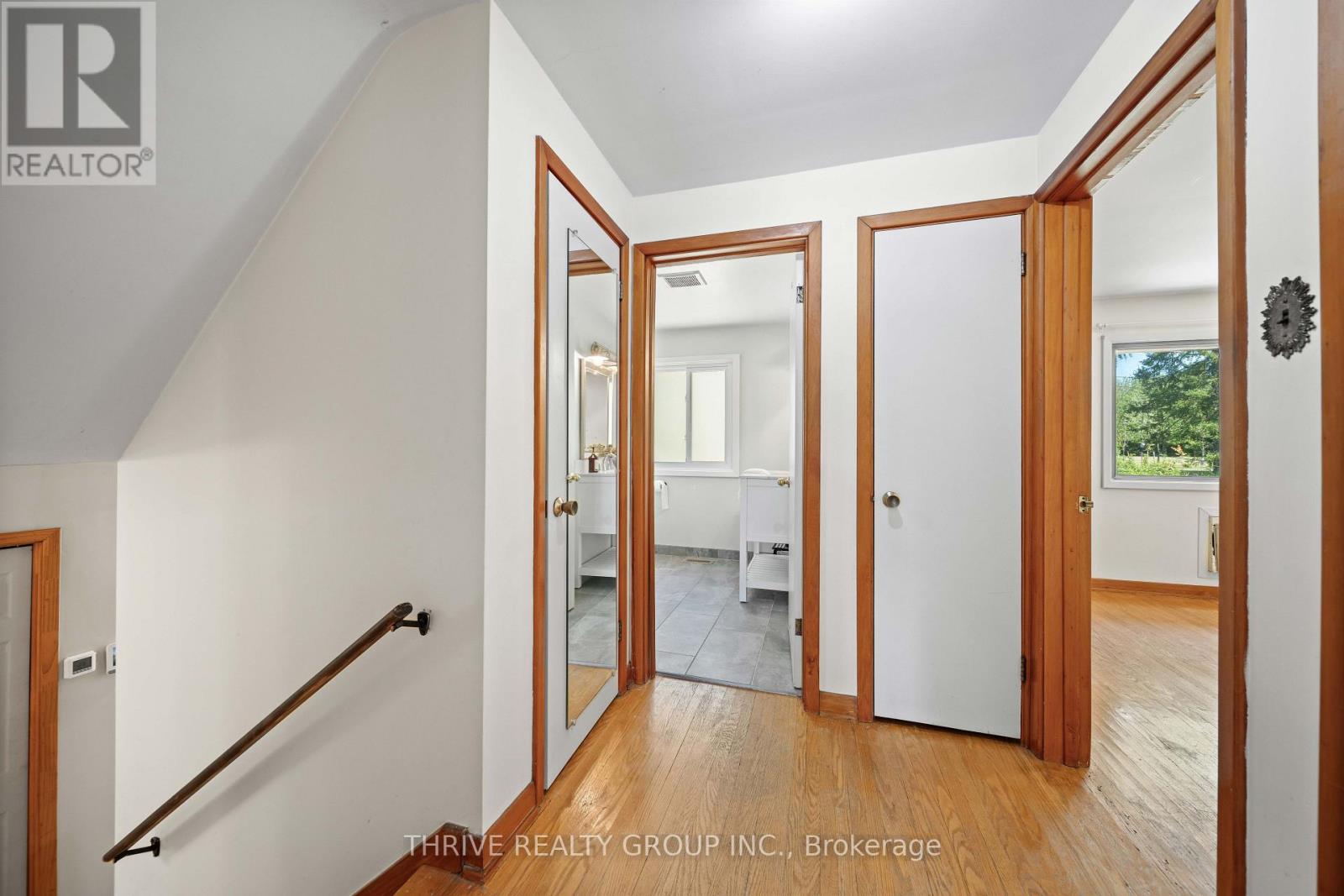 85 BLOOMFIELD DRIVE - 18