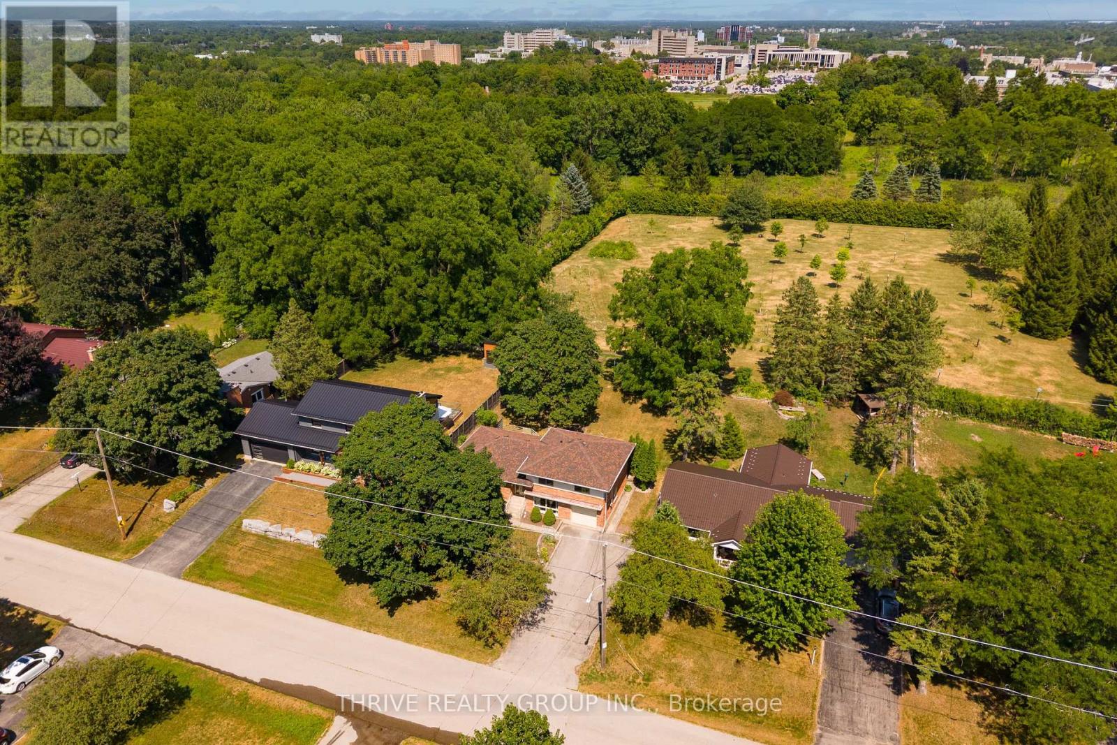 85 BLOOMFIELD DRIVE - 2