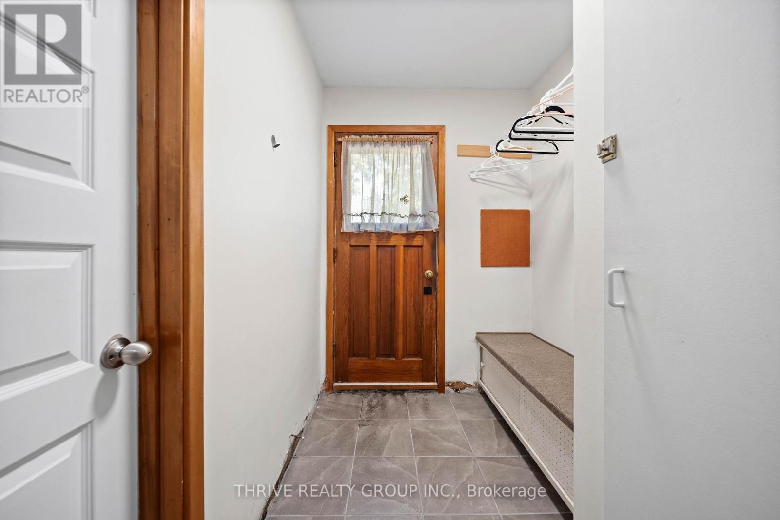 85 BLOOMFIELD DRIVE - 24