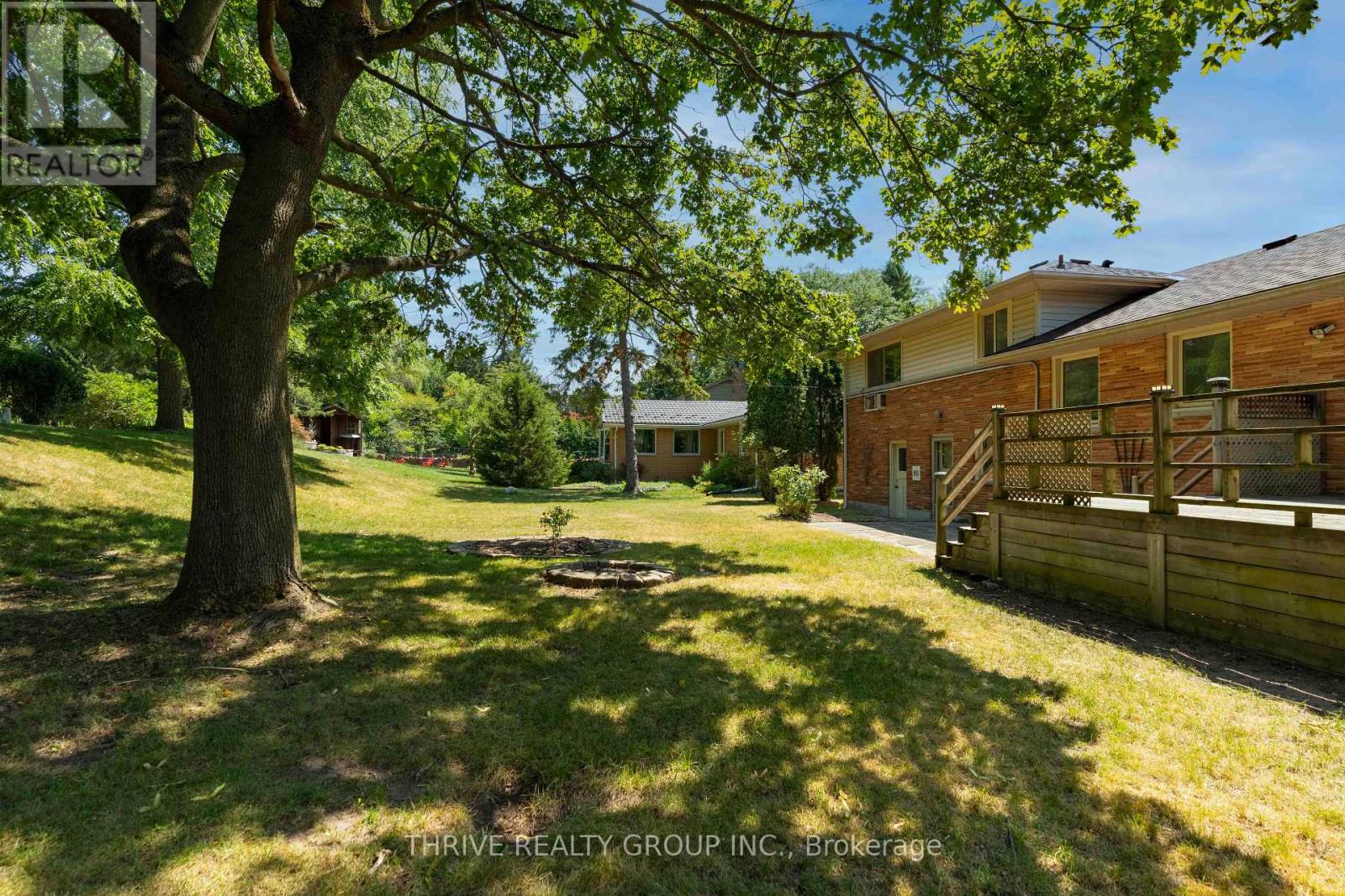 85 BLOOMFIELD DRIVE - 33