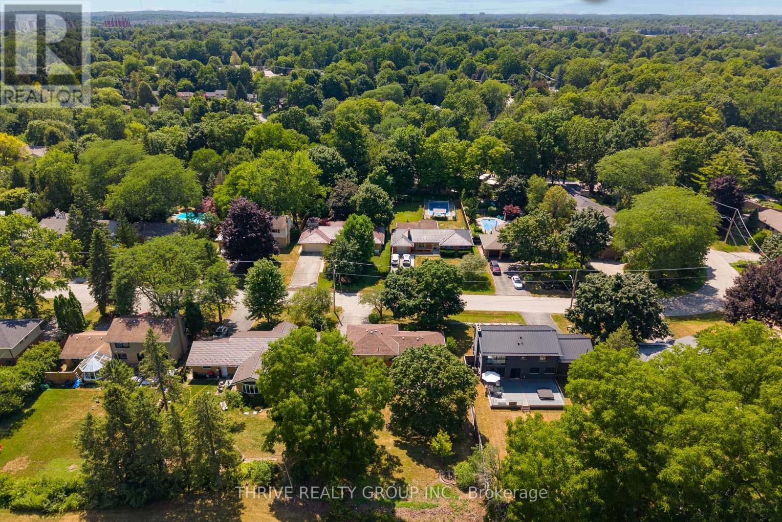 85 BLOOMFIELD DRIVE - 39