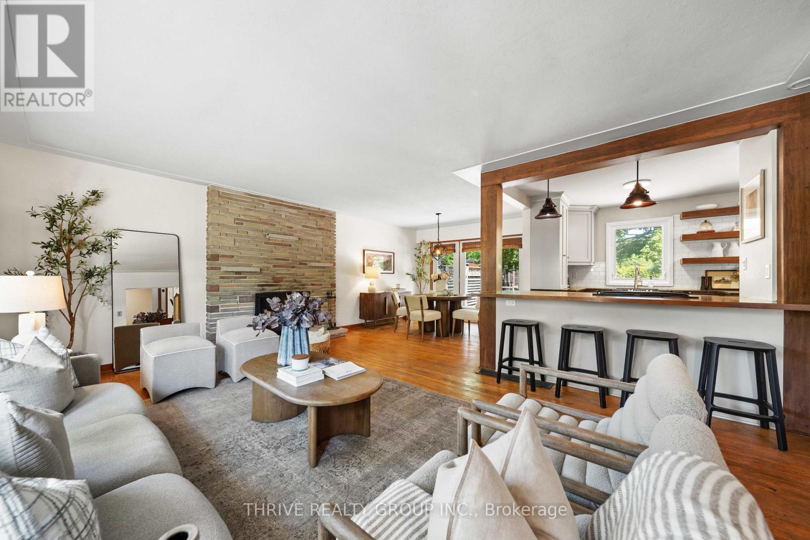 85 BLOOMFIELD DRIVE - 4