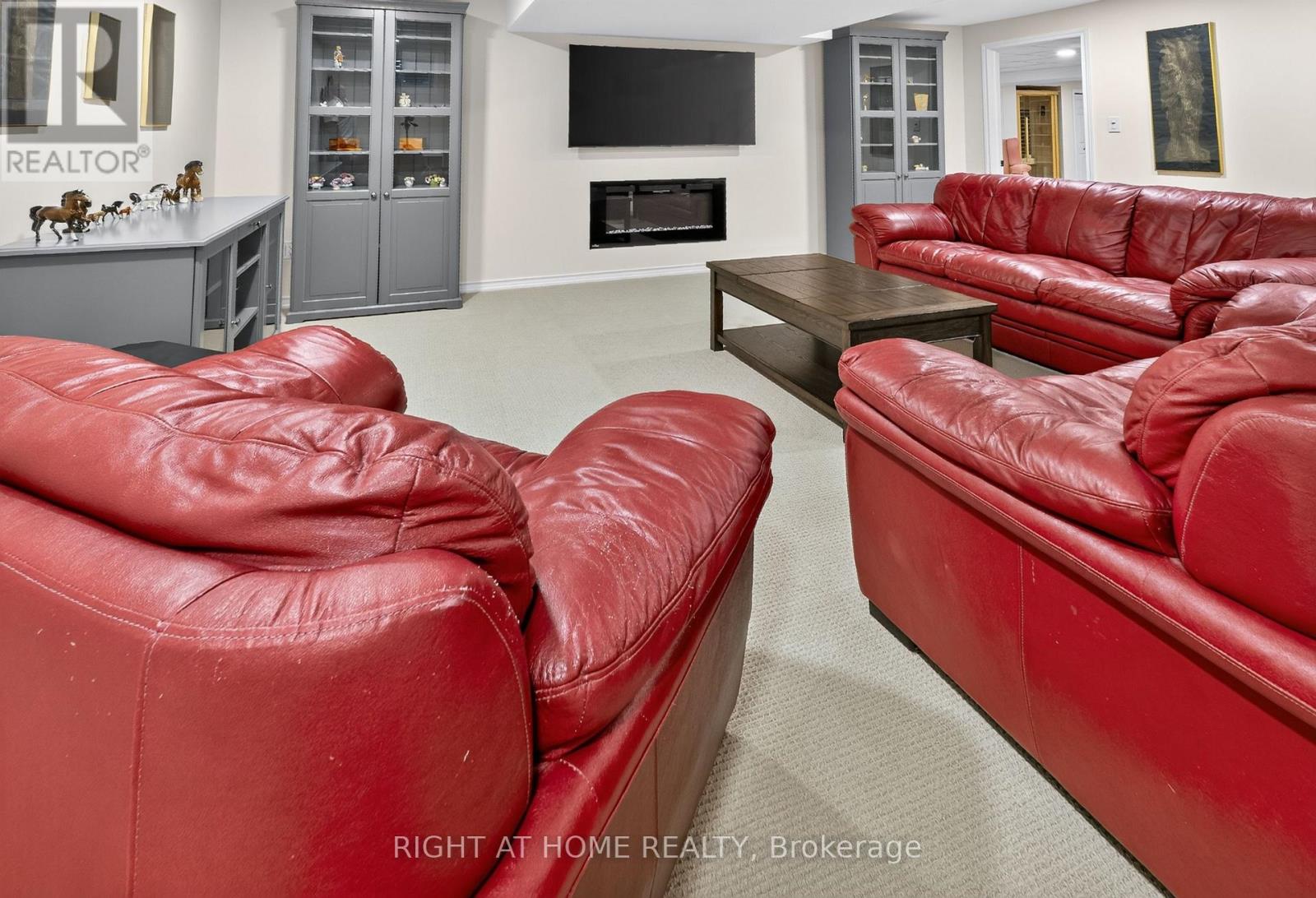 2 NOBLE LANE - Image 31