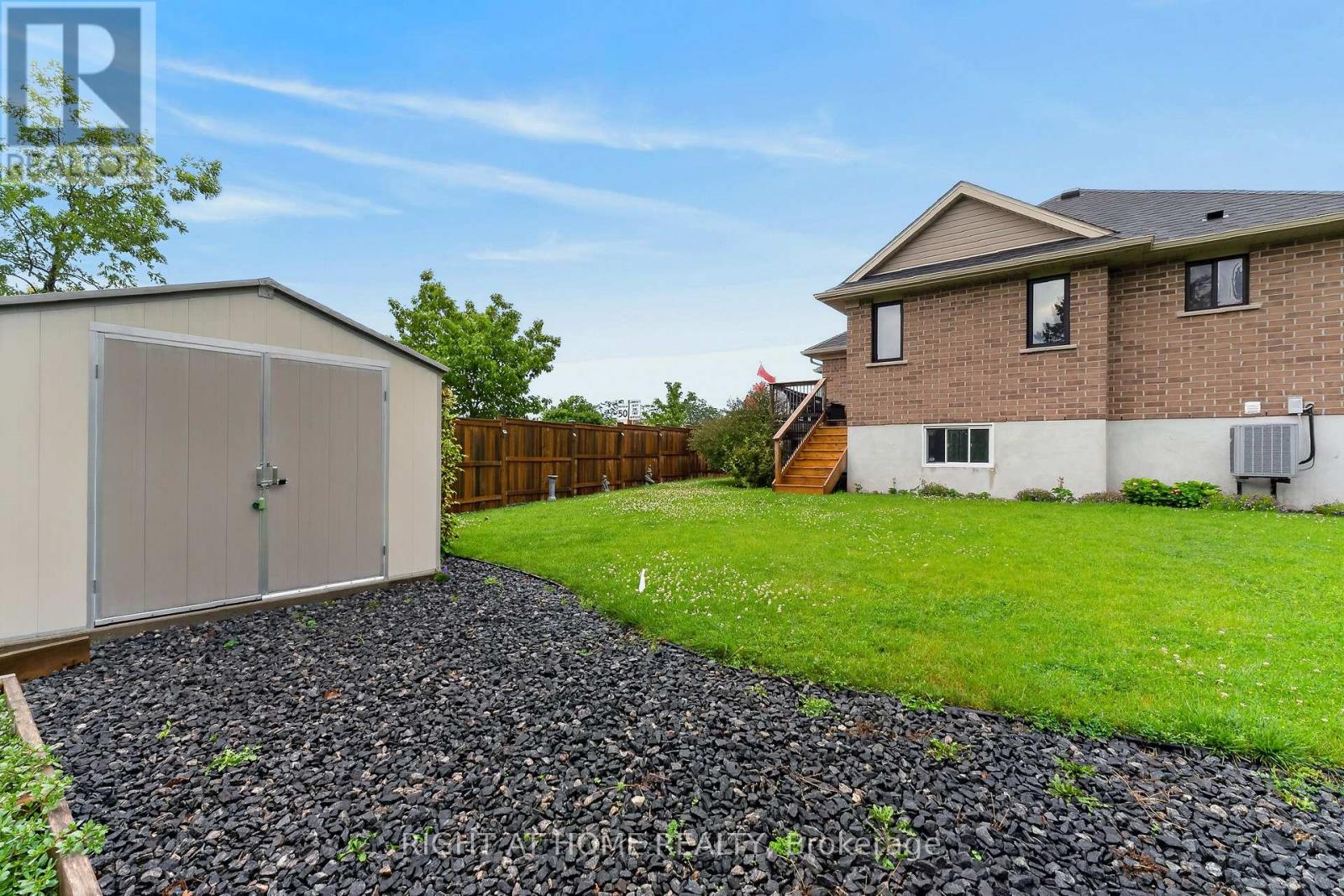 2 NOBLE LANE - Image 46