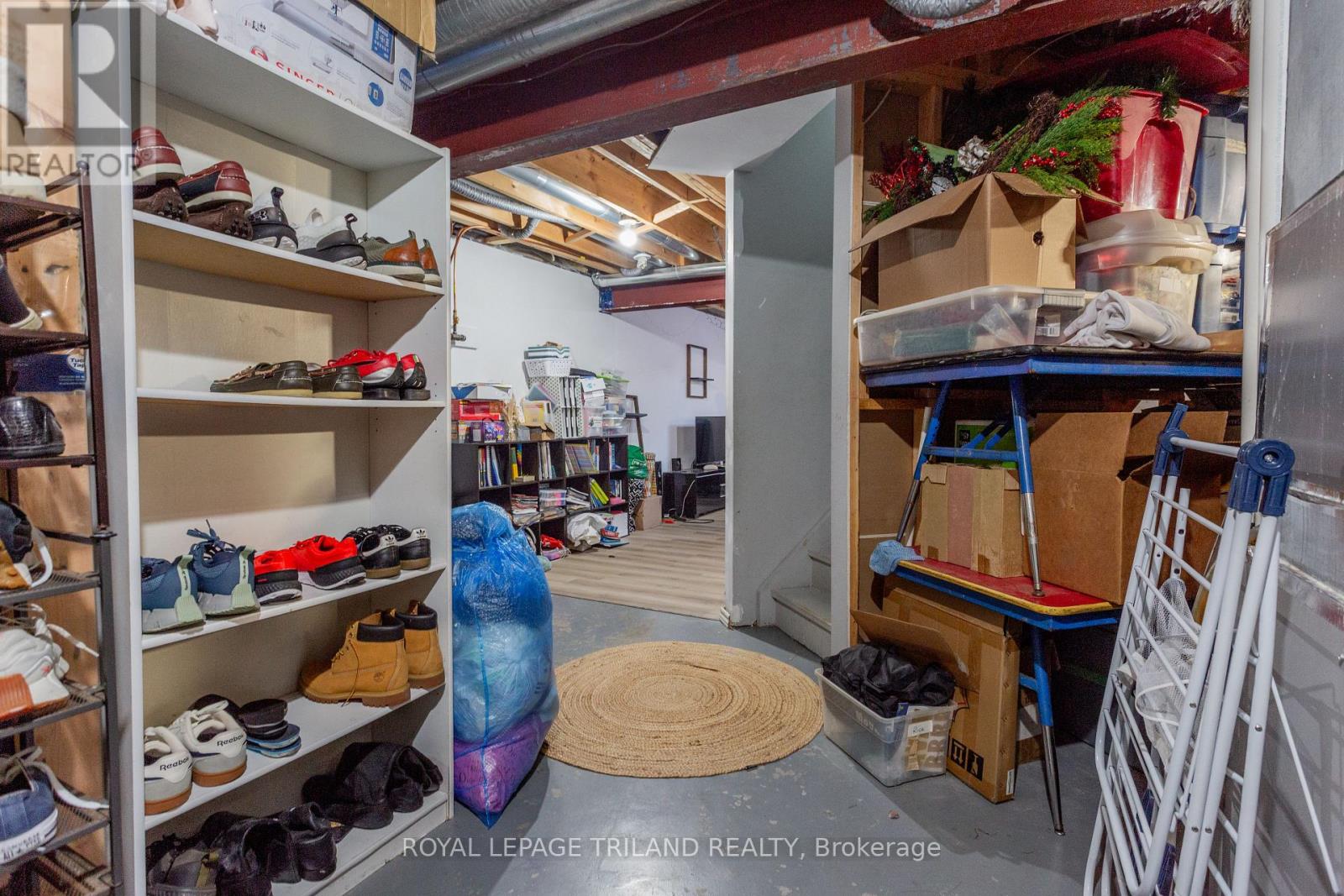 1 ACORN TRAIL - 39