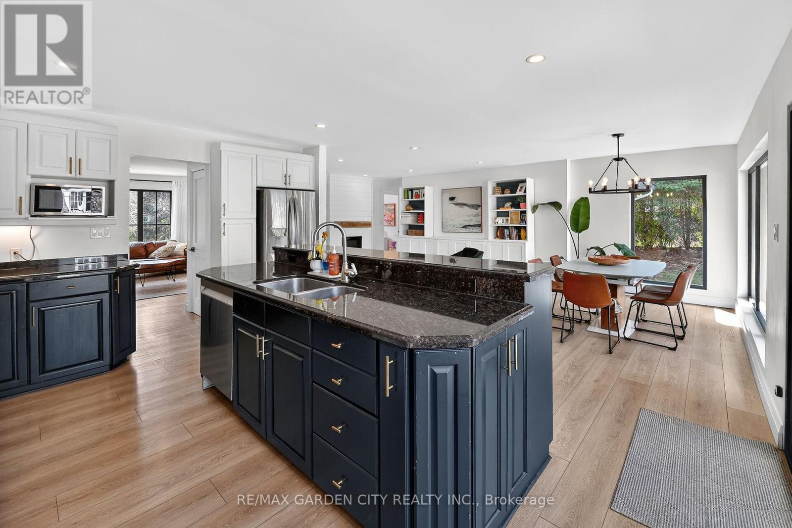 377 CANBORO ROAD - 10