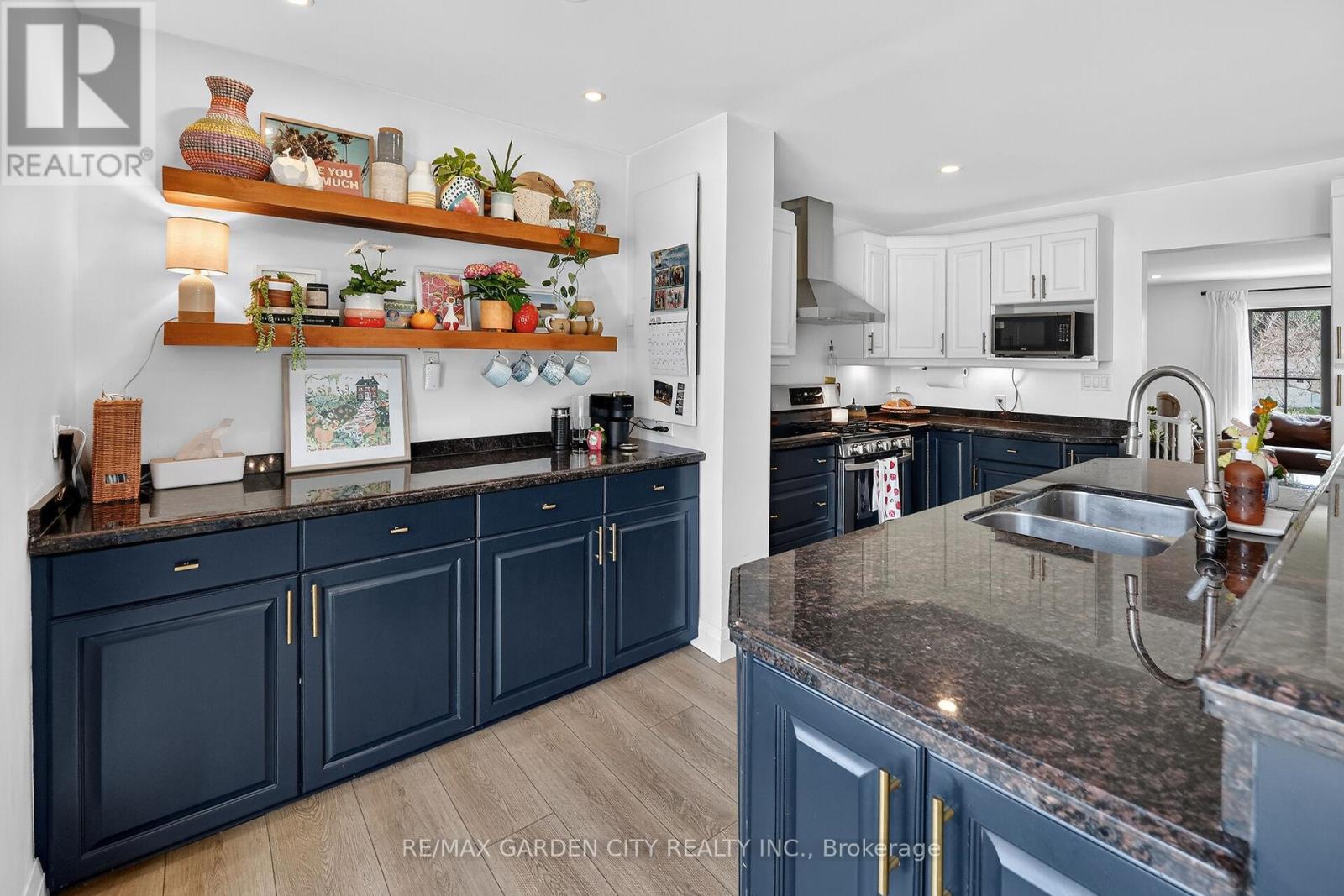 377 CANBORO ROAD - 9