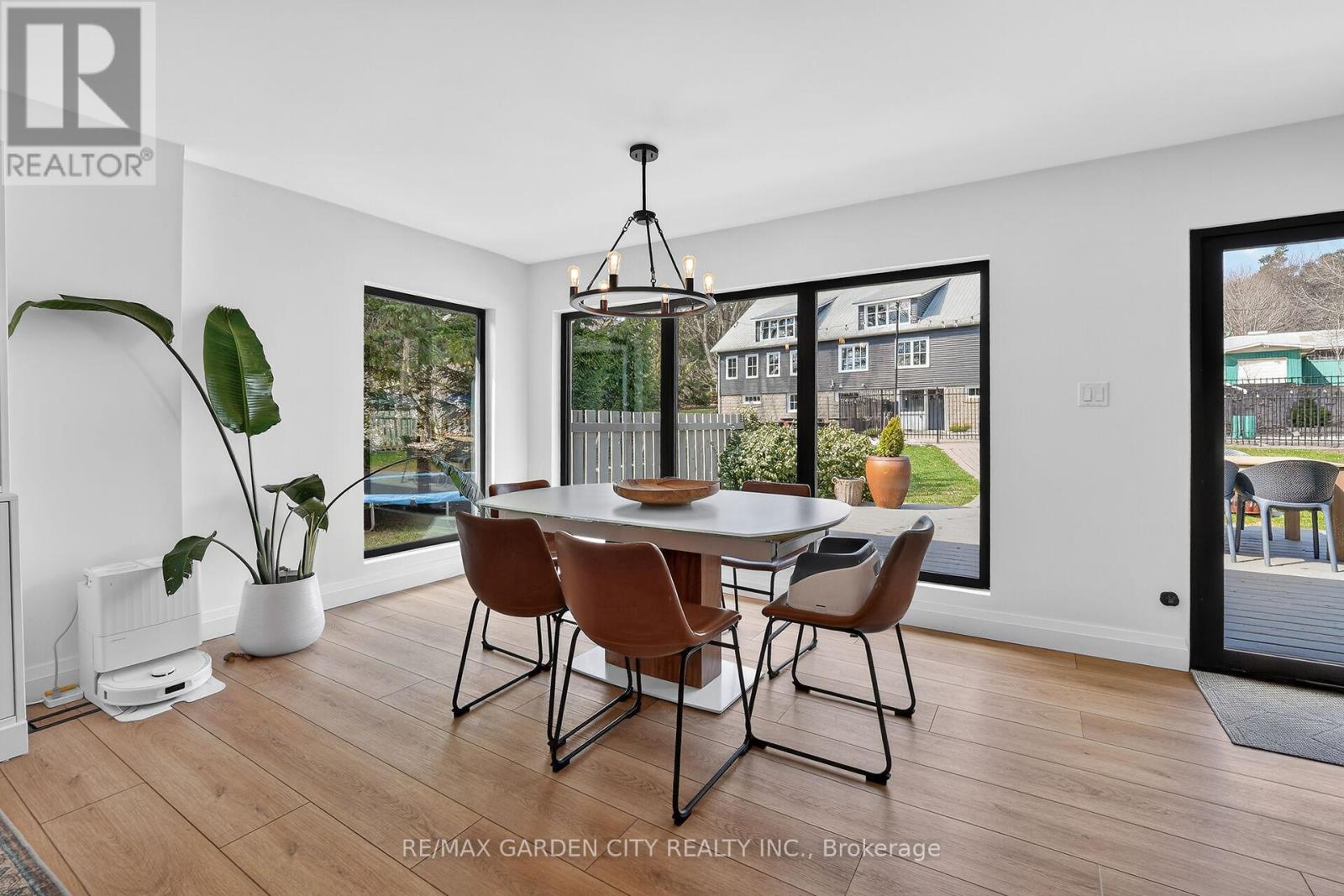 377 CANBORO ROAD - 7