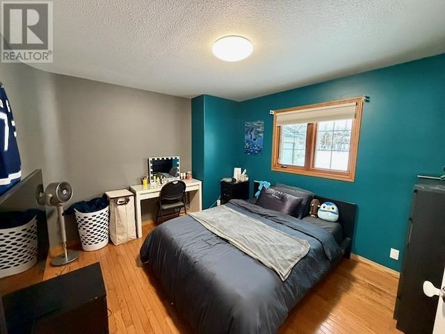 92 Edgewater DR