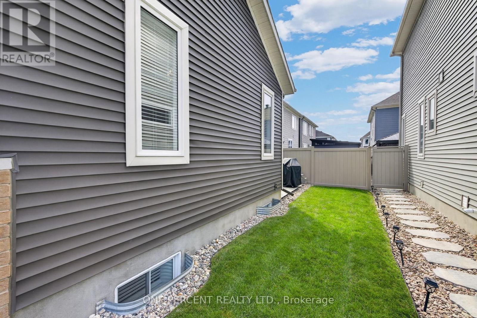334 LAMARCHE AVENUE - Image 42