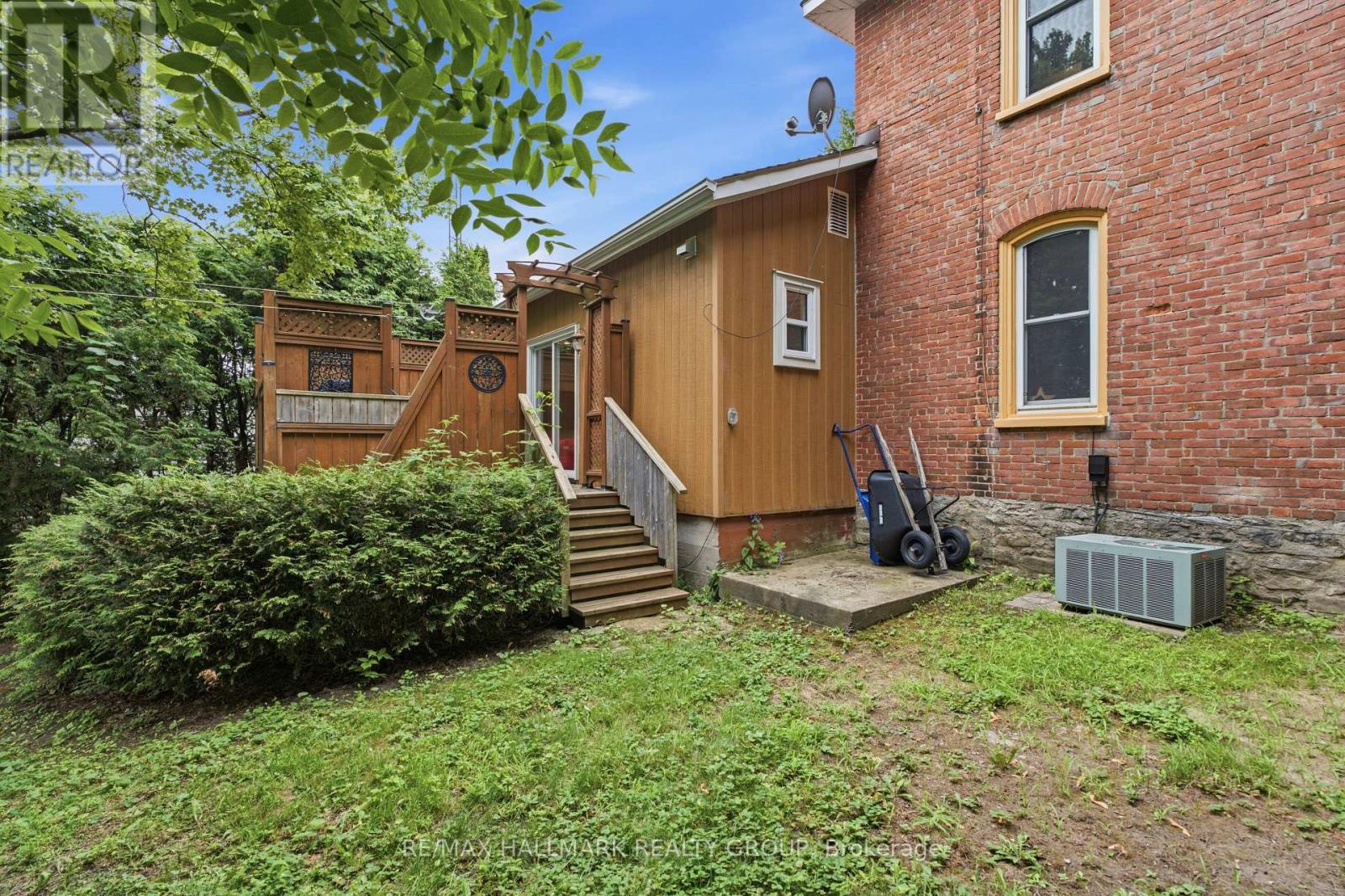 71 UNION STREET - 38
