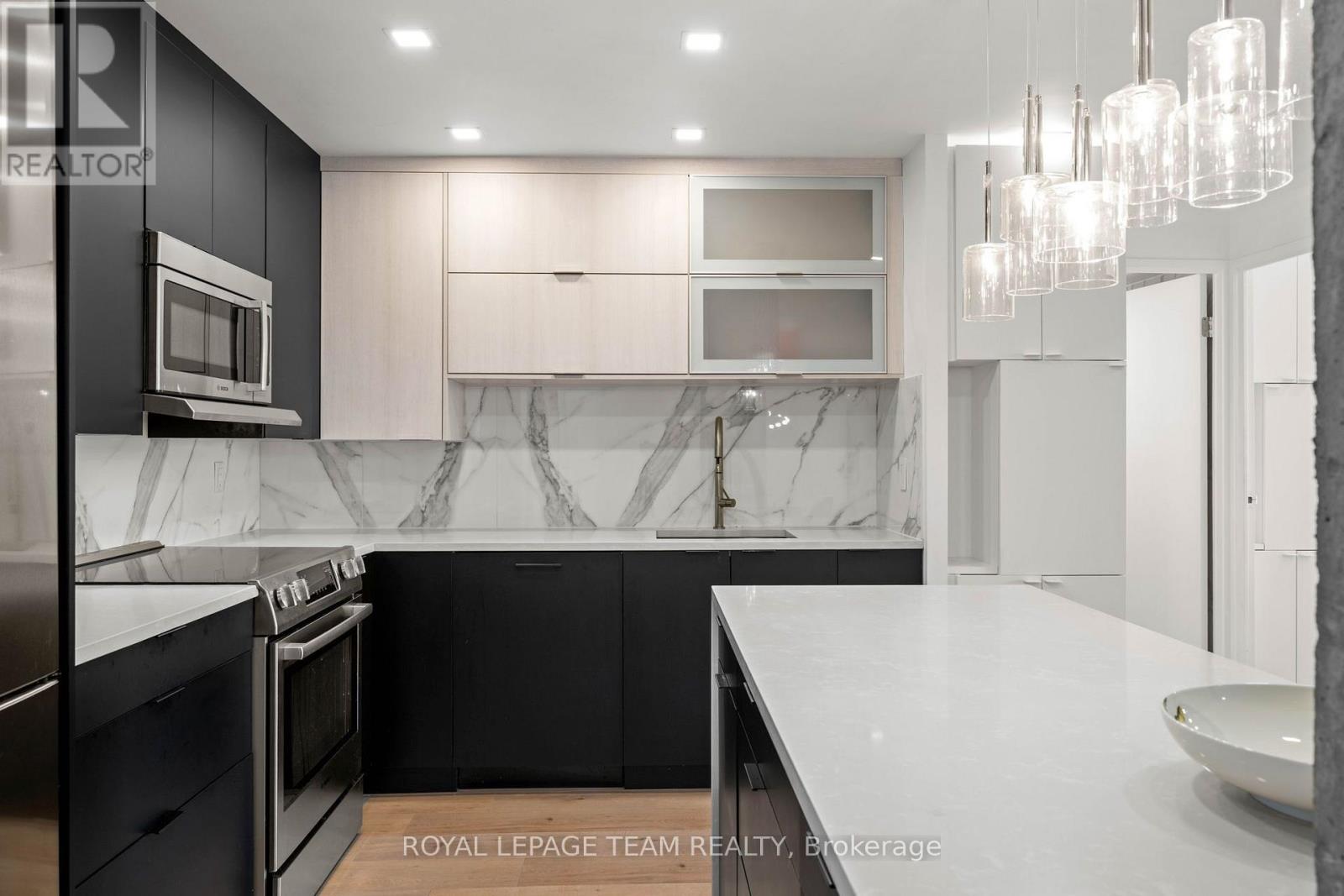 #901 40 LANDRY STREET - 16