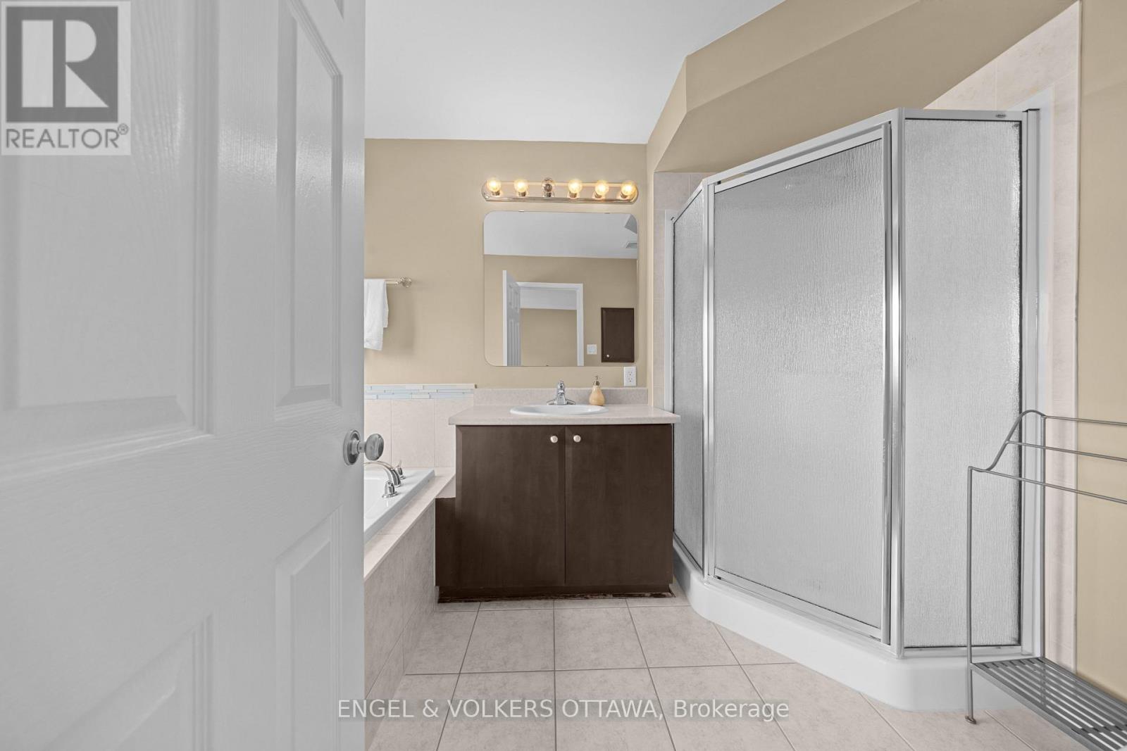 789 COBBLE HILL DRIVE - 29