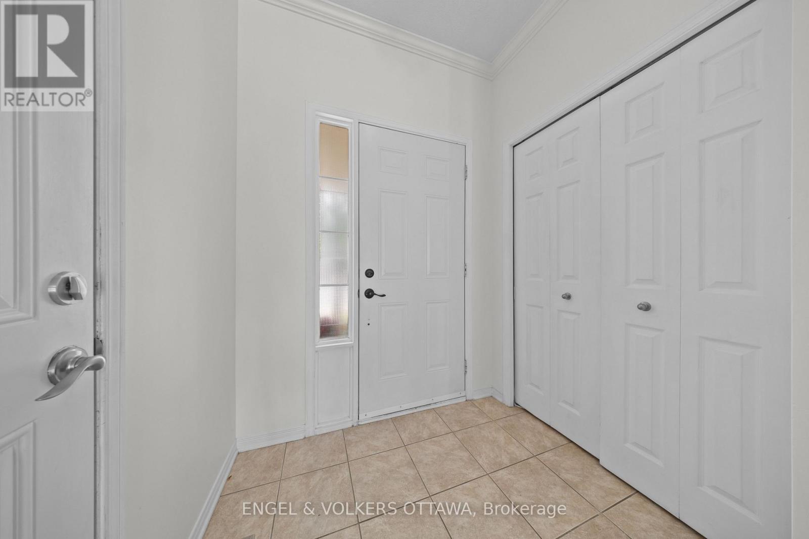 789 COBBLE HILL DRIVE - 4