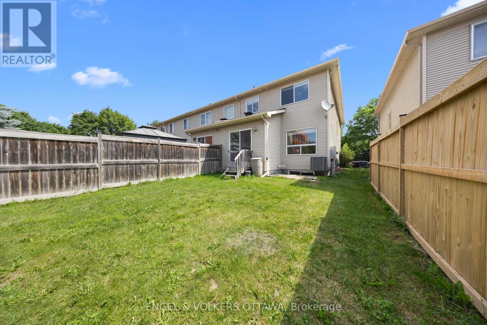 789 COBBLE HILL DRIVE - 42