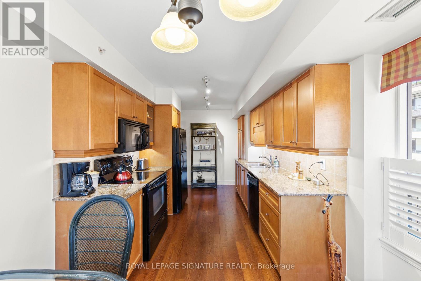 #508 12 REAN DRIVE - Image 21