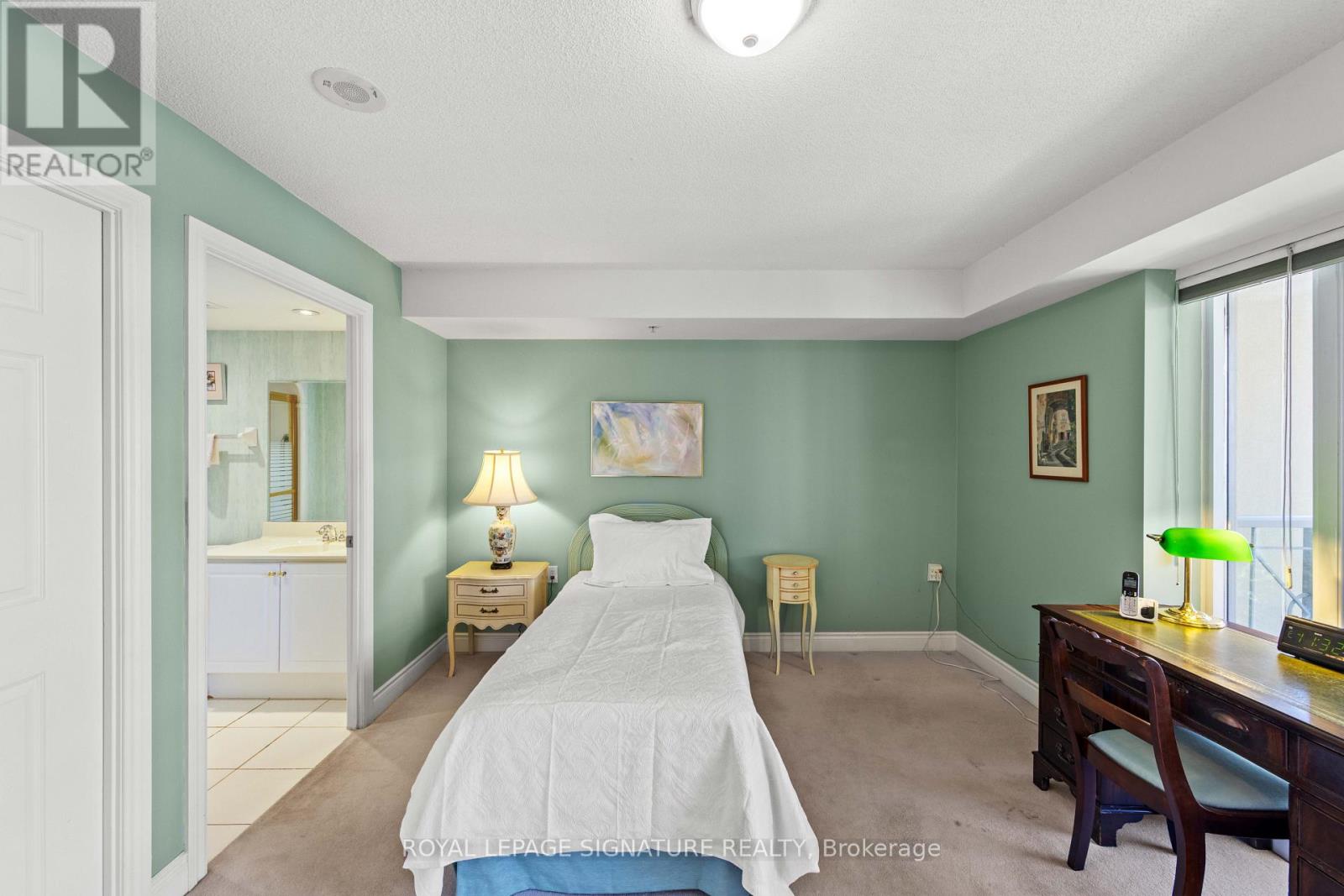 #508 12 REAN DRIVE - Image 23