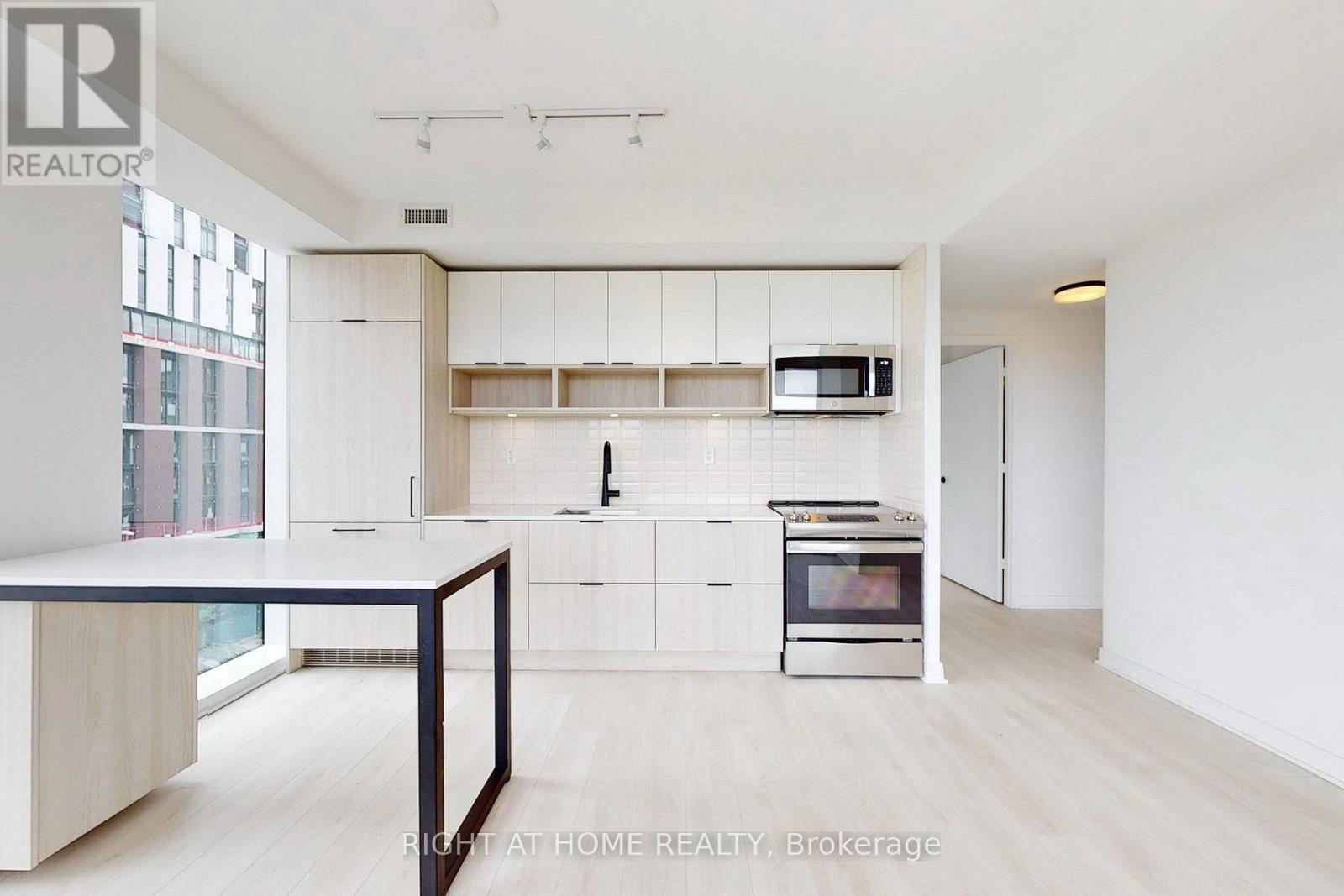 #S546 180 MILLS STREET - 5