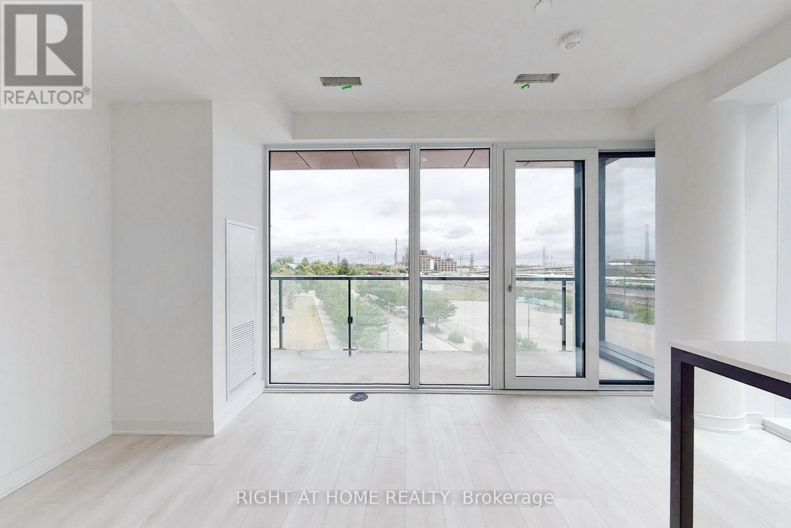 #S546 180 MILLS STREET - Image 8