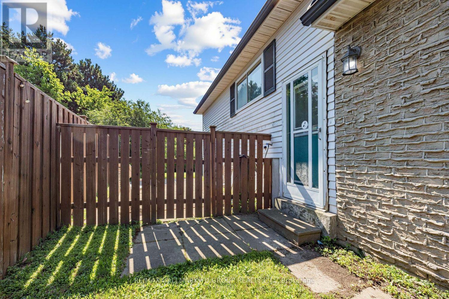 9 FOREGATE AVENUE - 24