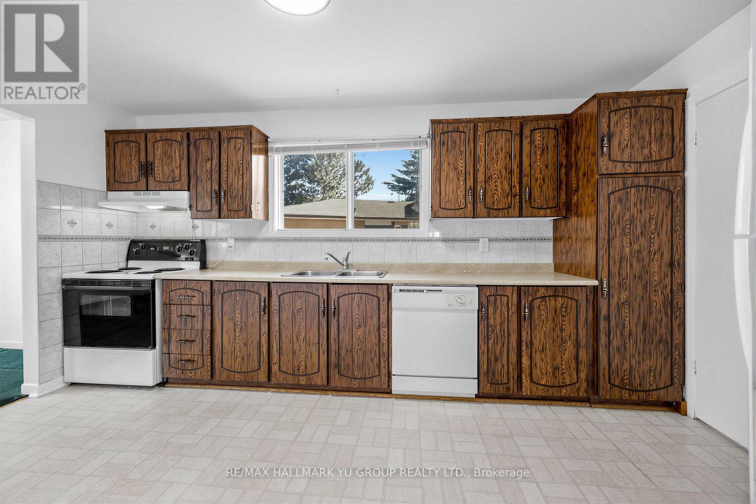 9 FOREGATE AVENUE - 8