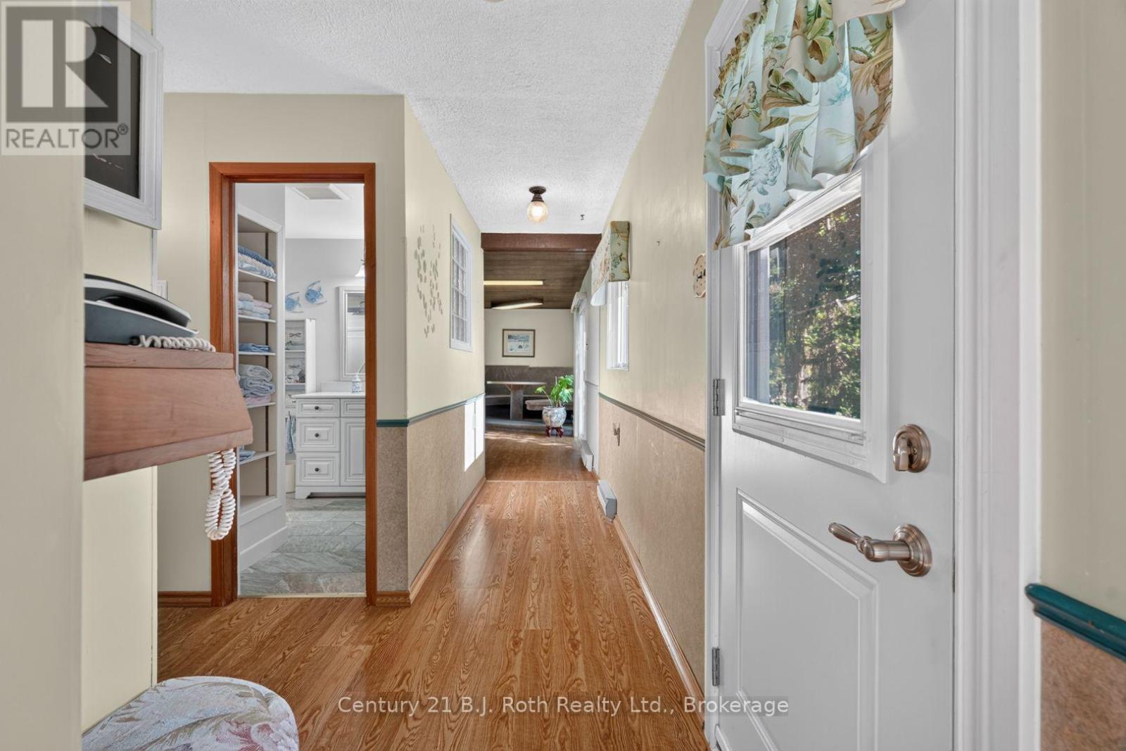 2381 11 HIGHWAY - 16