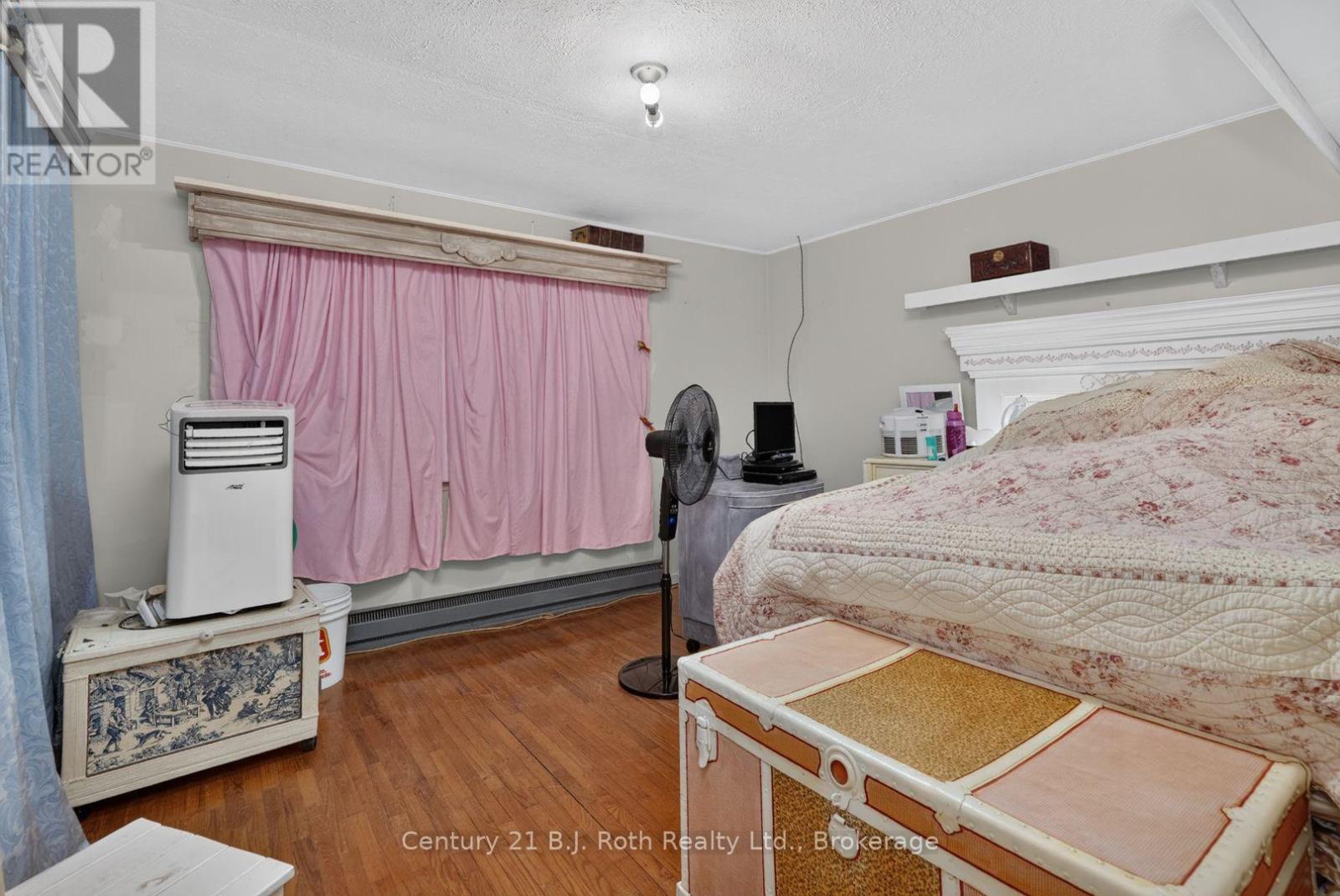 2381 11 HIGHWAY - 27